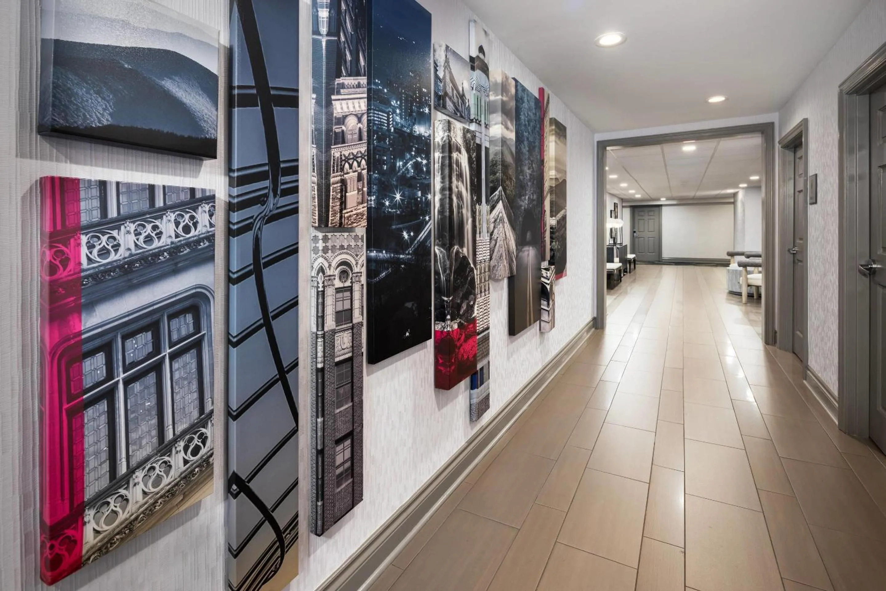 Lobby or reception in Country Inn & Suites by Radisson Asheville Downtown Tunnel Road