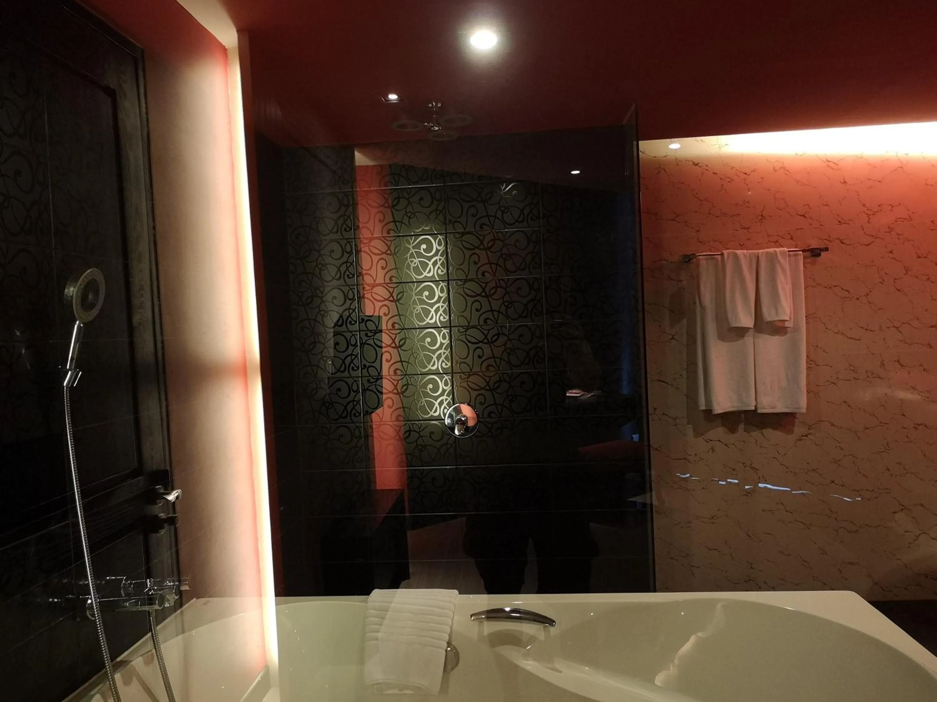 Bathroom in TSix5 Quarter