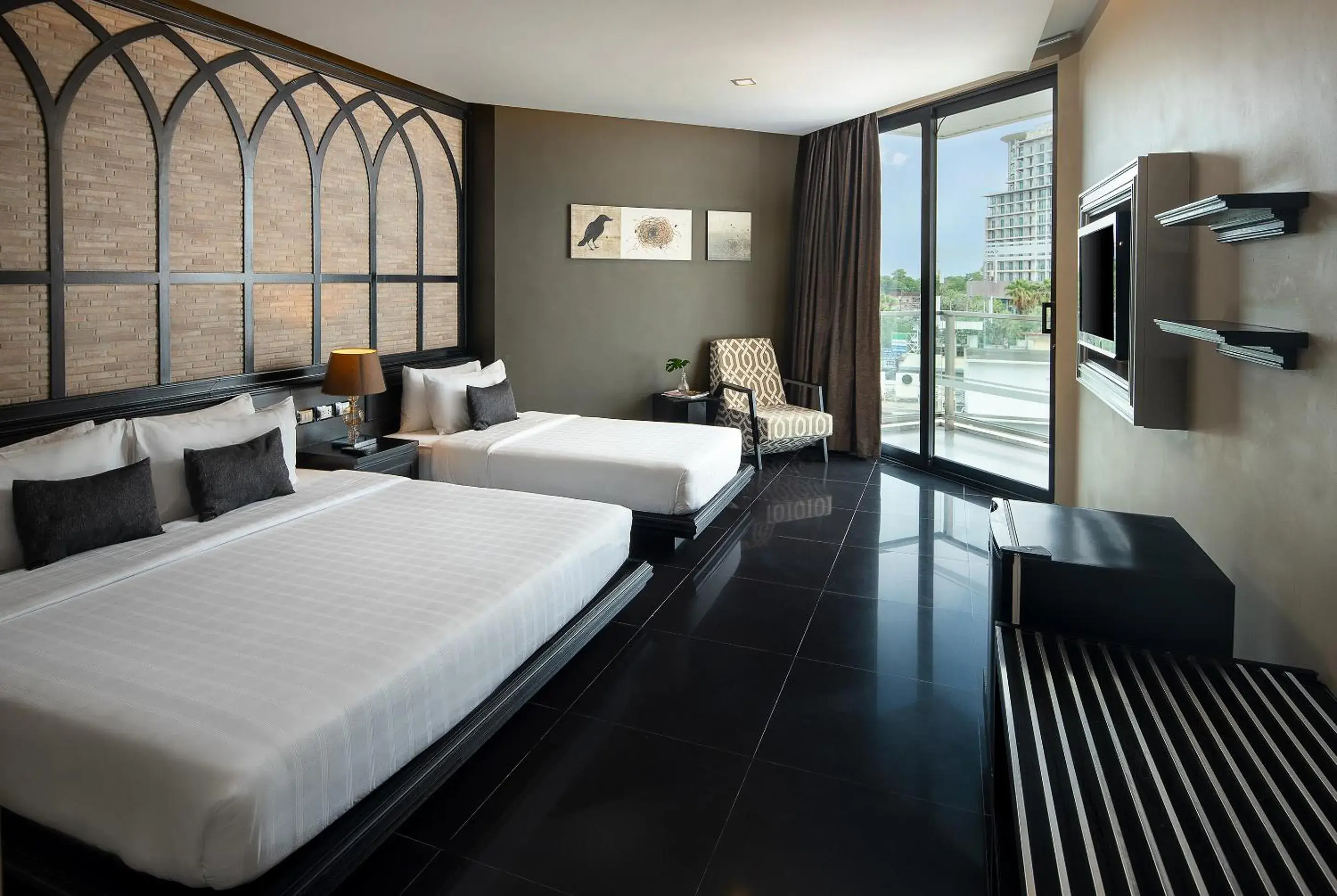 Deluxe  in TSix5 Quarter Deluxe  in TSix5 Quarter