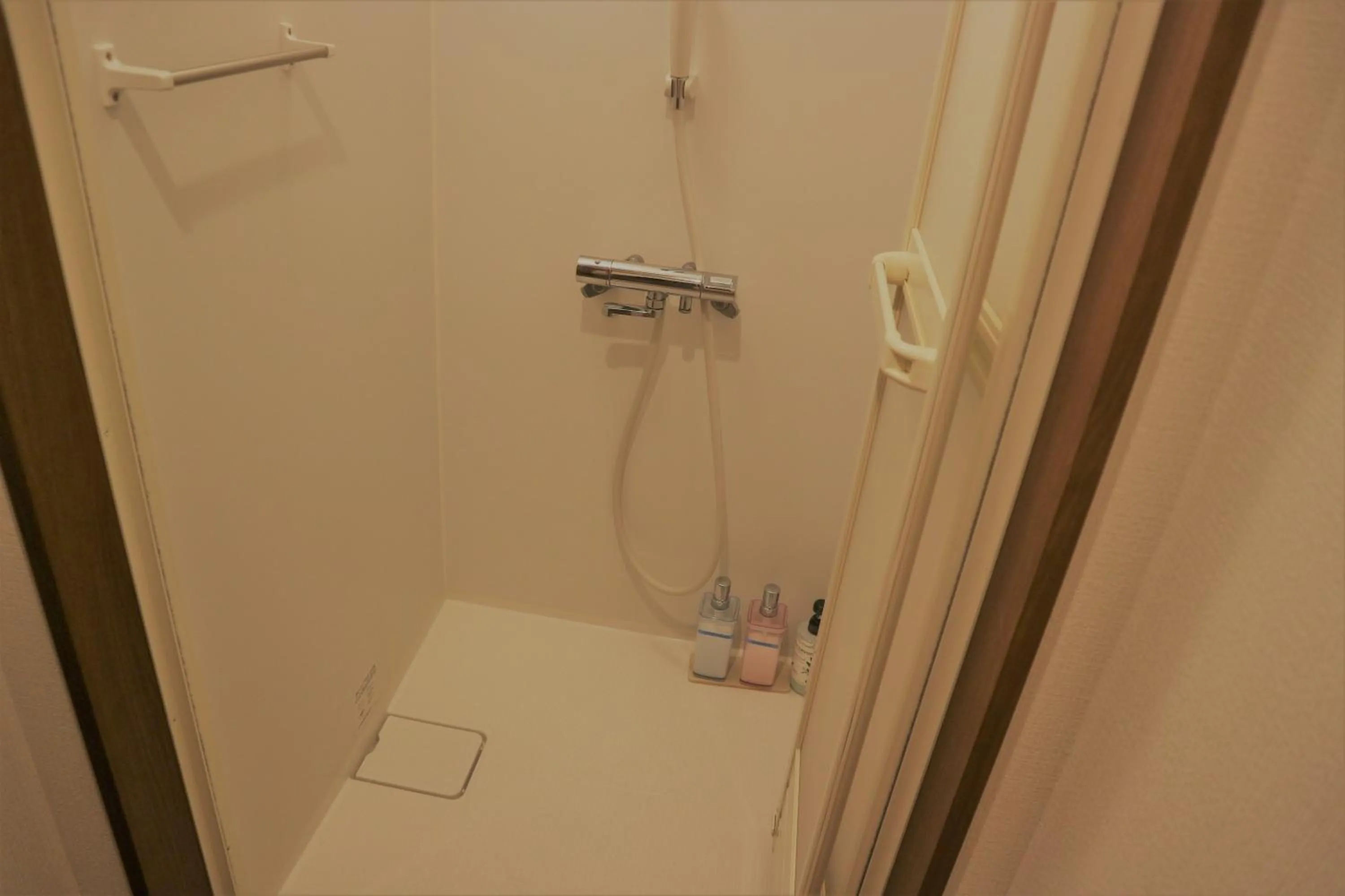 Shower in Hana Hostel Fujisan