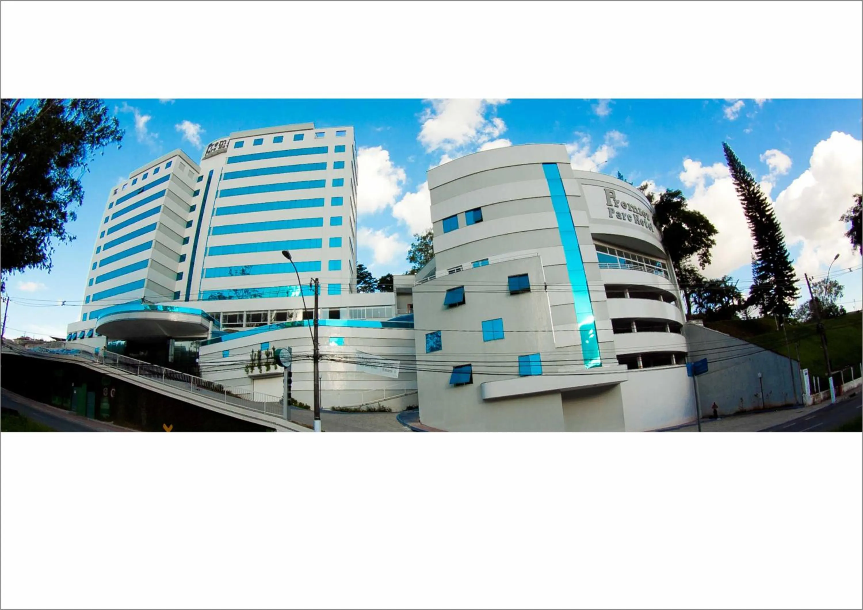 Property building in Premier Parc Hotel