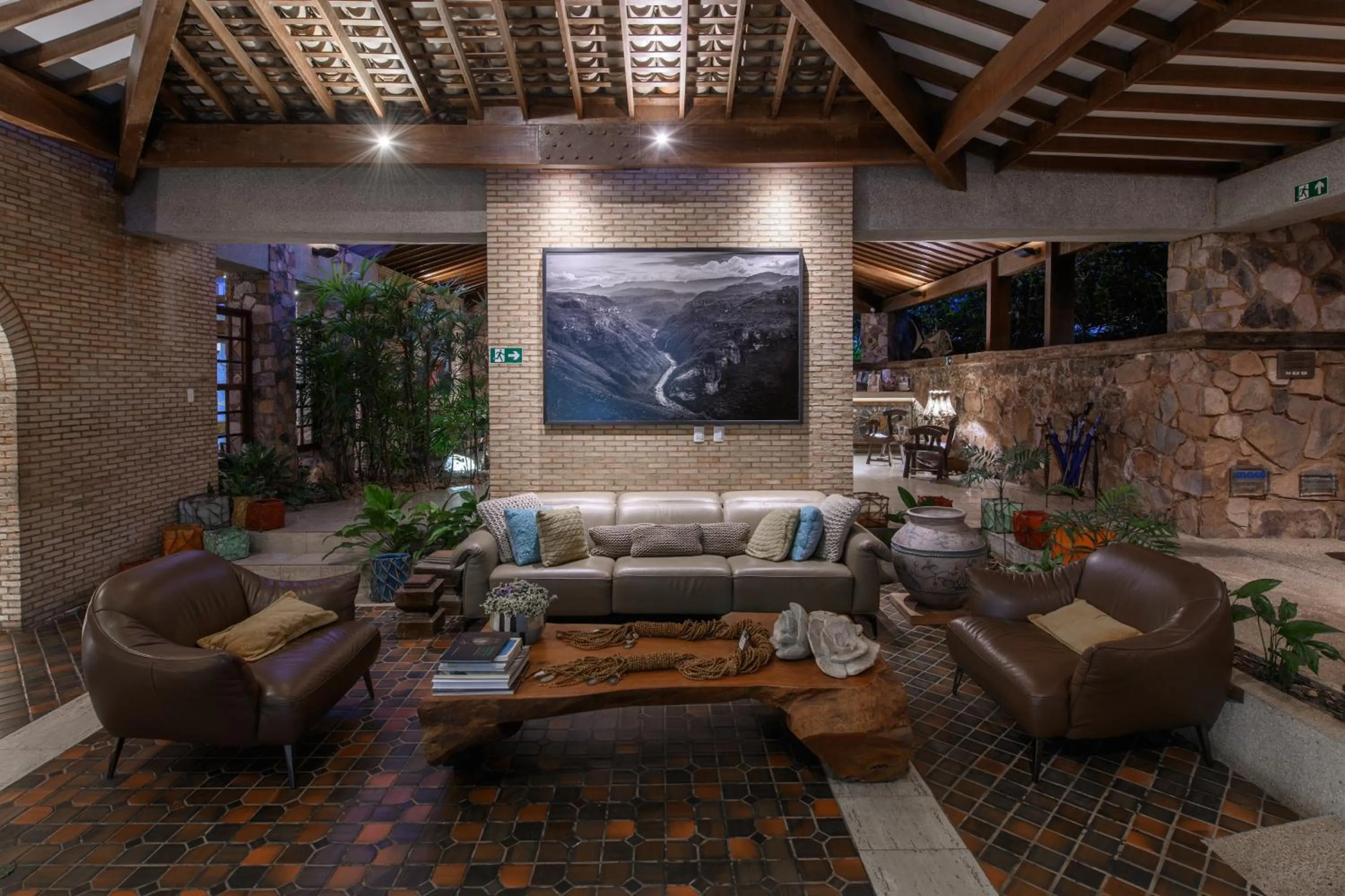 Lobby or reception in Hotel Canto das Águas - Roteiro de Charme