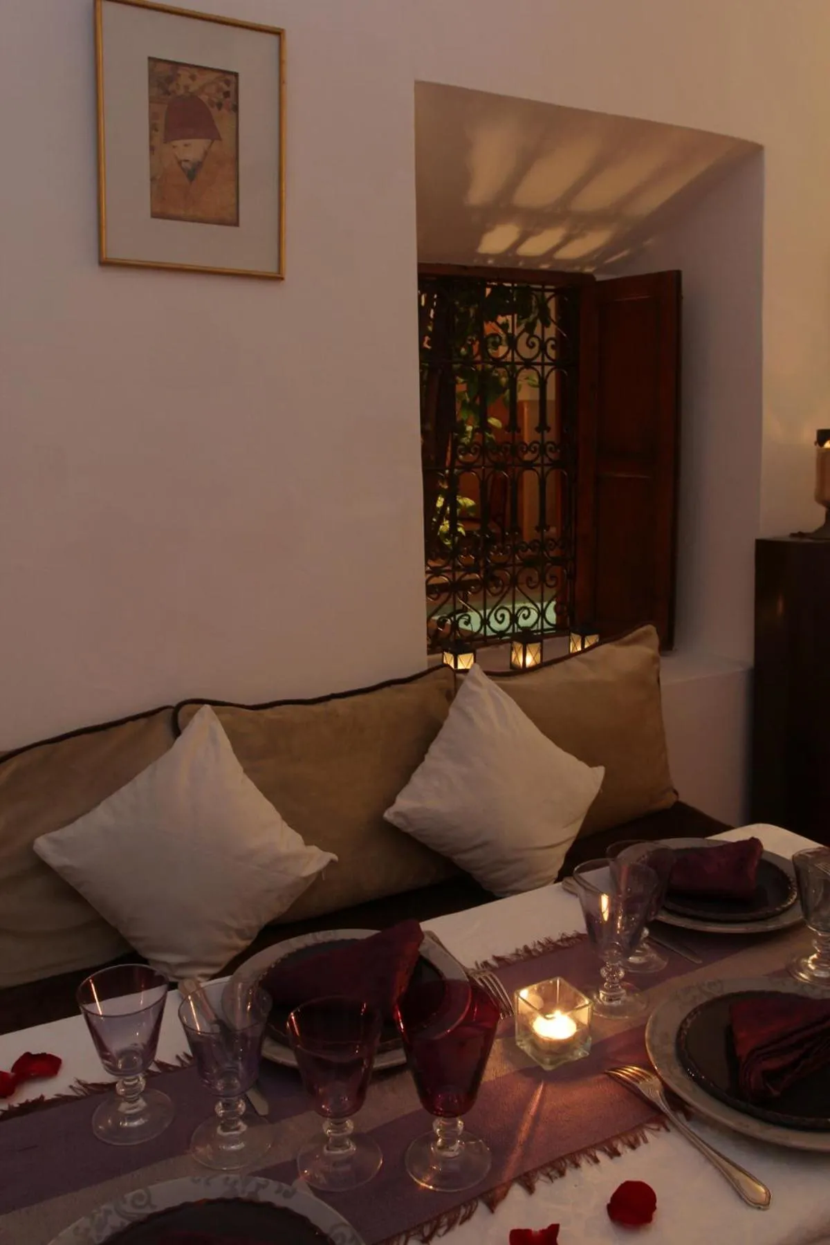 Restaurant/places to eat in Dar Warda