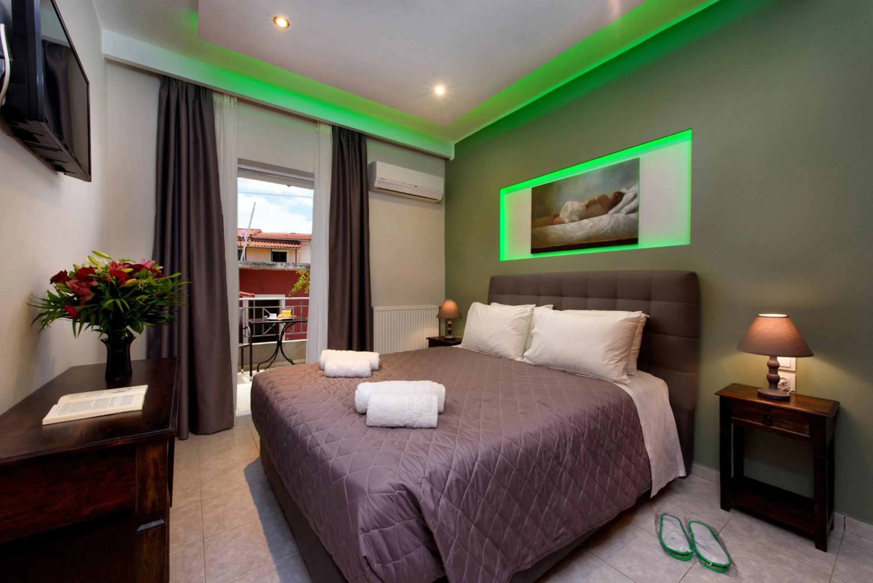 Bed in Angelo Del'Arte Estate