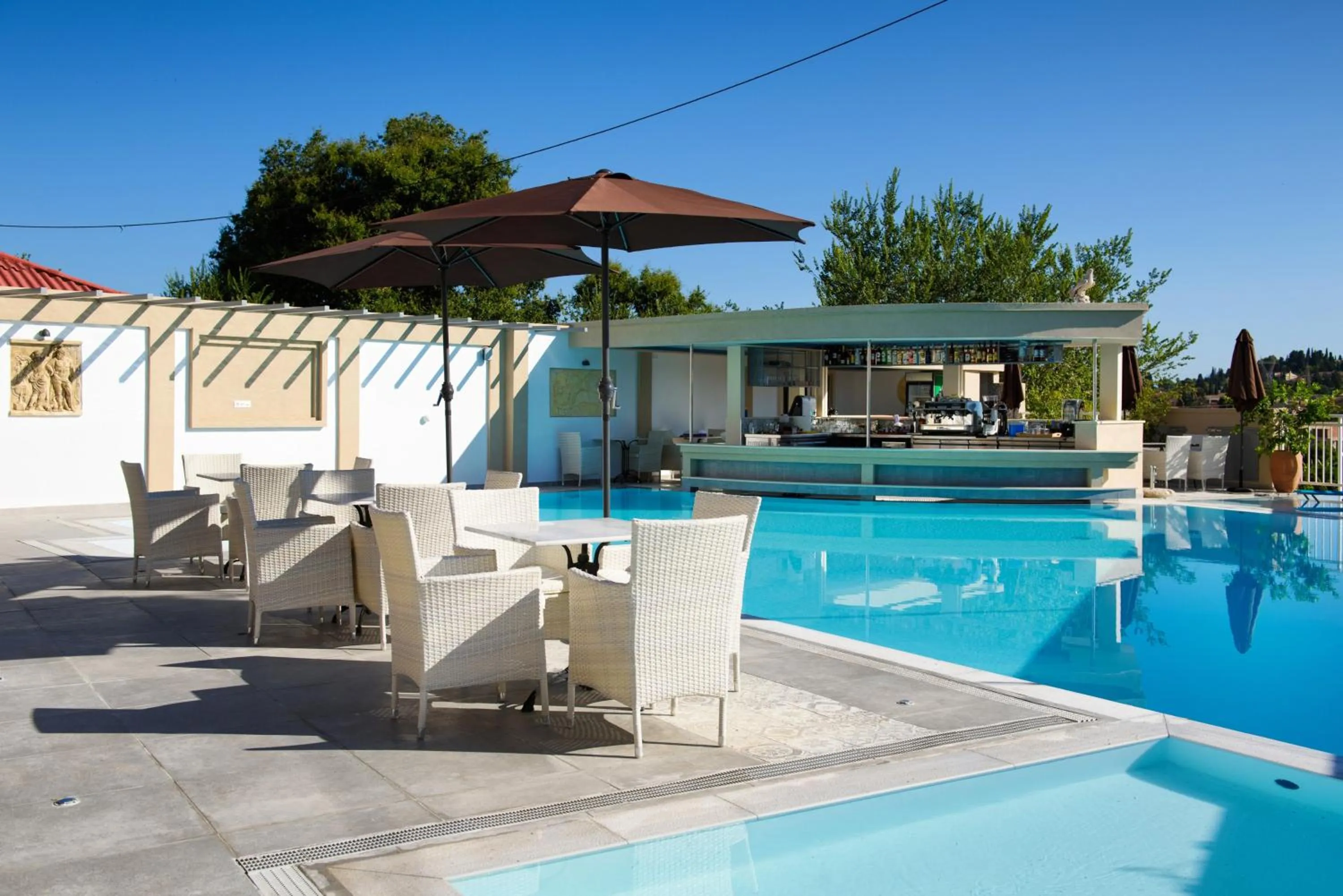 Swimming pool in Angelo Del'Arte Estate