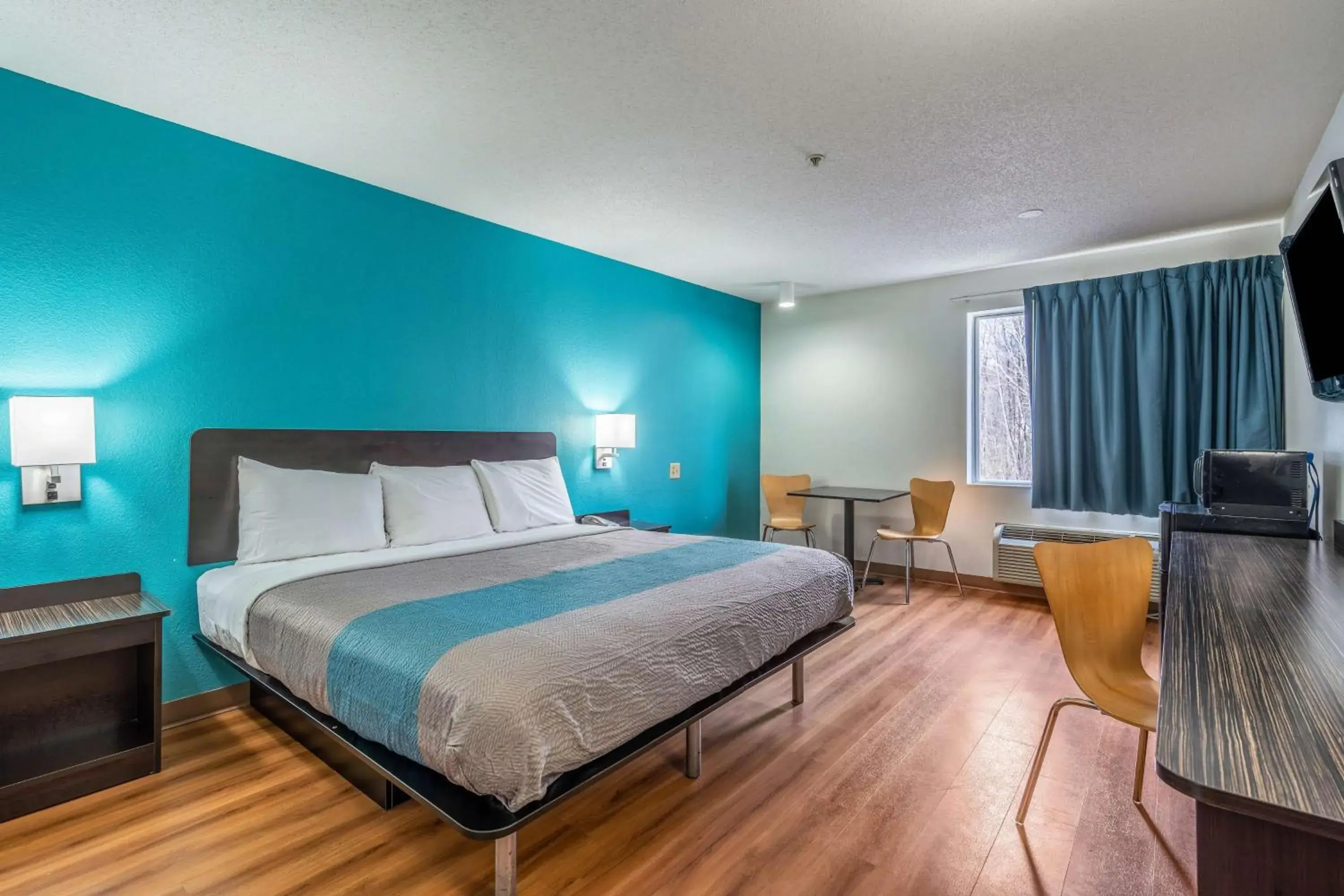 King Room - Non-Smoking in Motel 6-Rocky Mount, NC King Room - Non-Smoking in Motel 6-Rocky Mount, NC