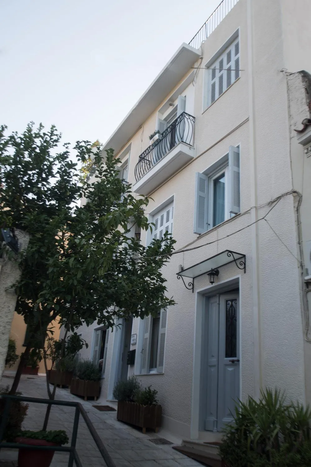 Property building in Acro&Polis