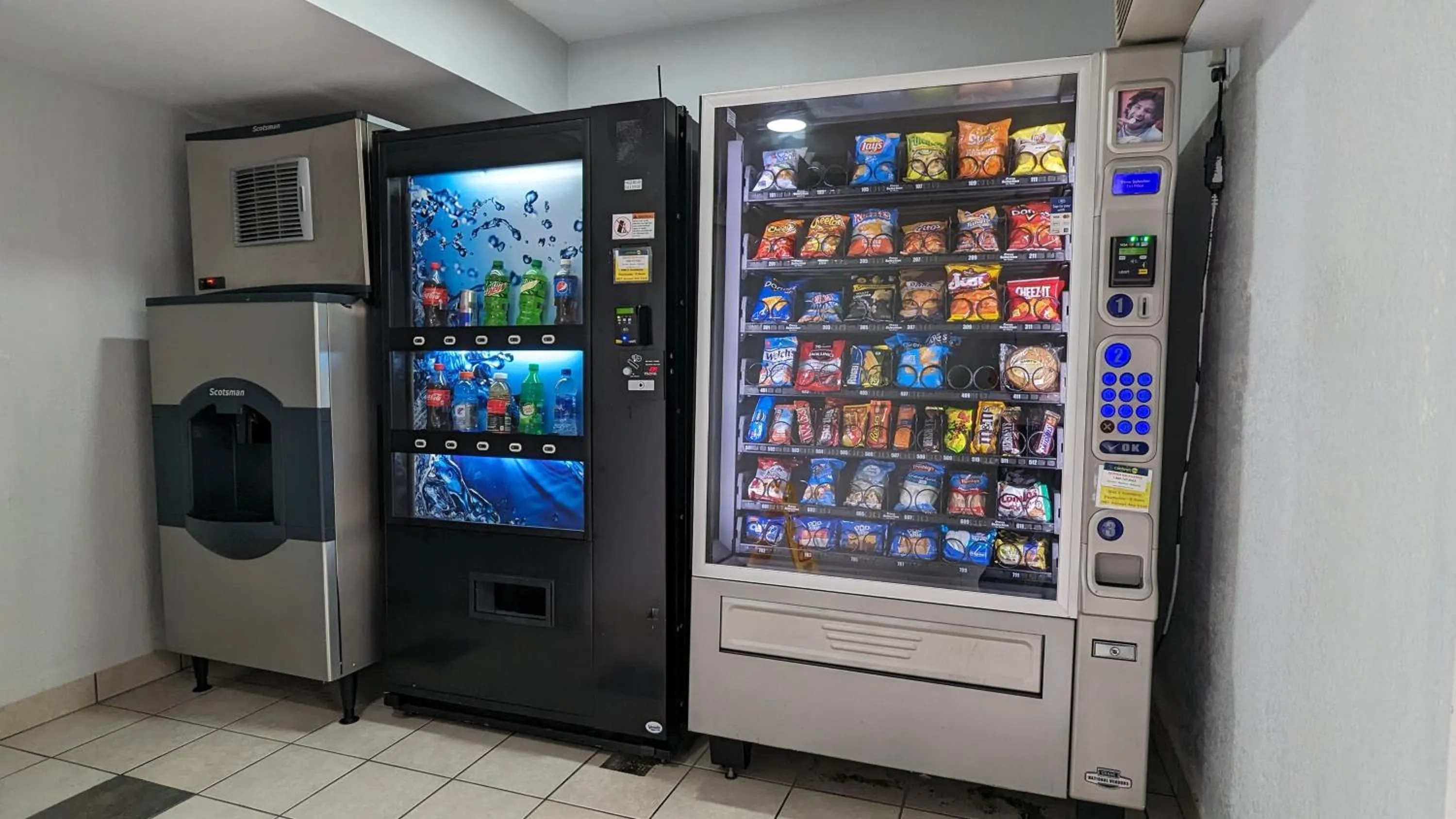 vending machine in Motel 6-Nashua, NH - South