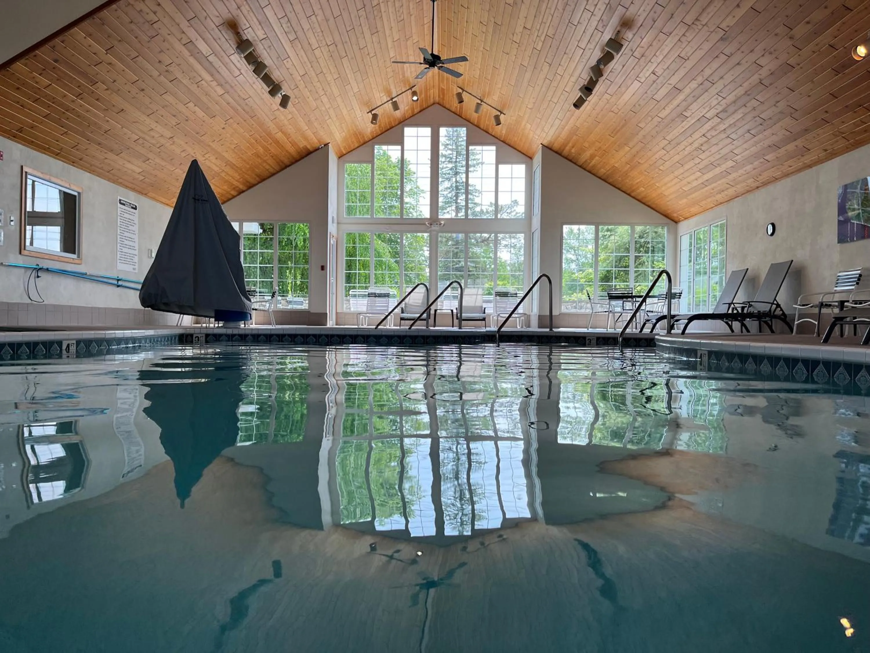 Pool view in Homestead Suites - Fish Creek
