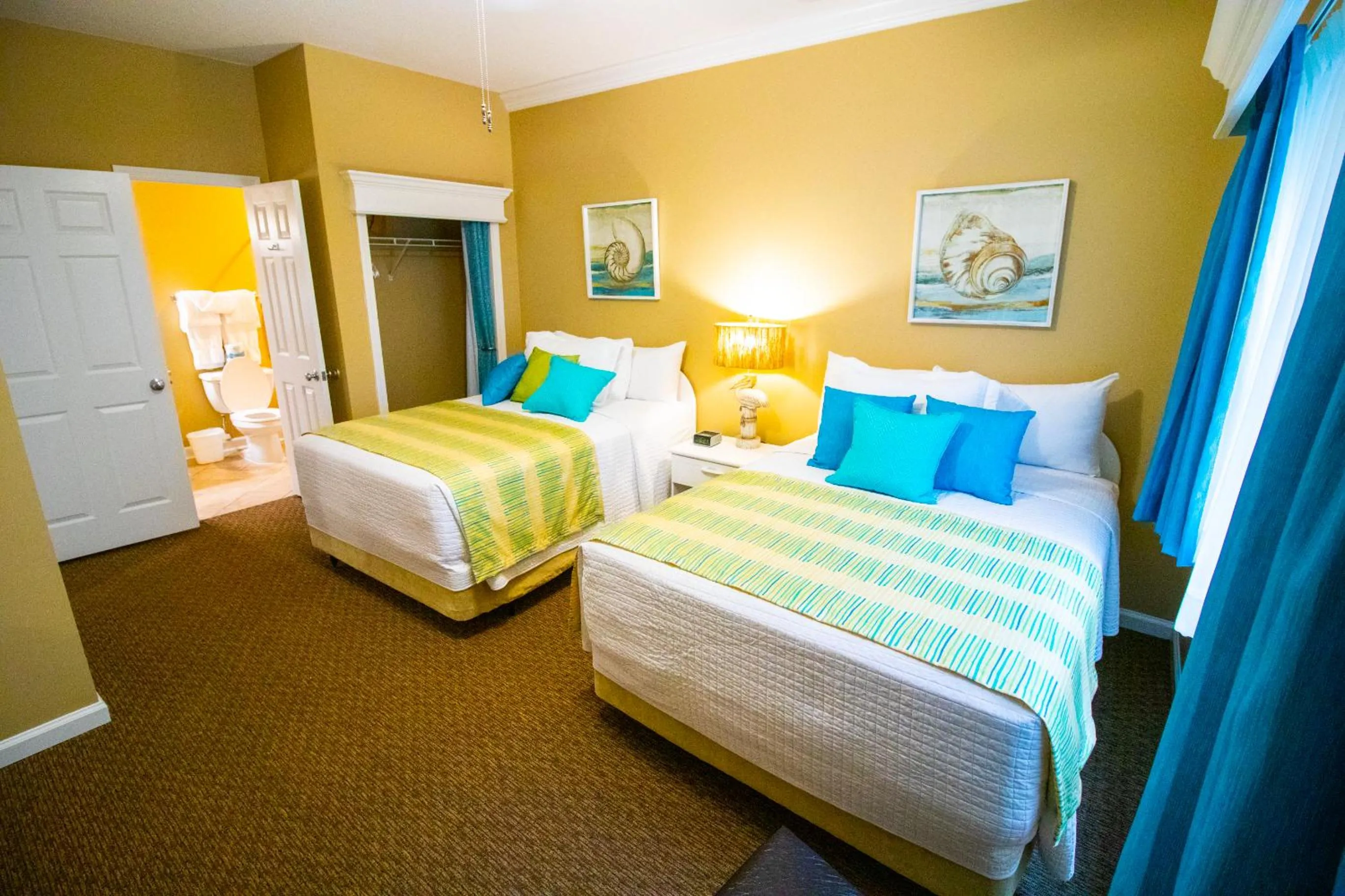 Bedroom, Bed in Grand Palms Resort