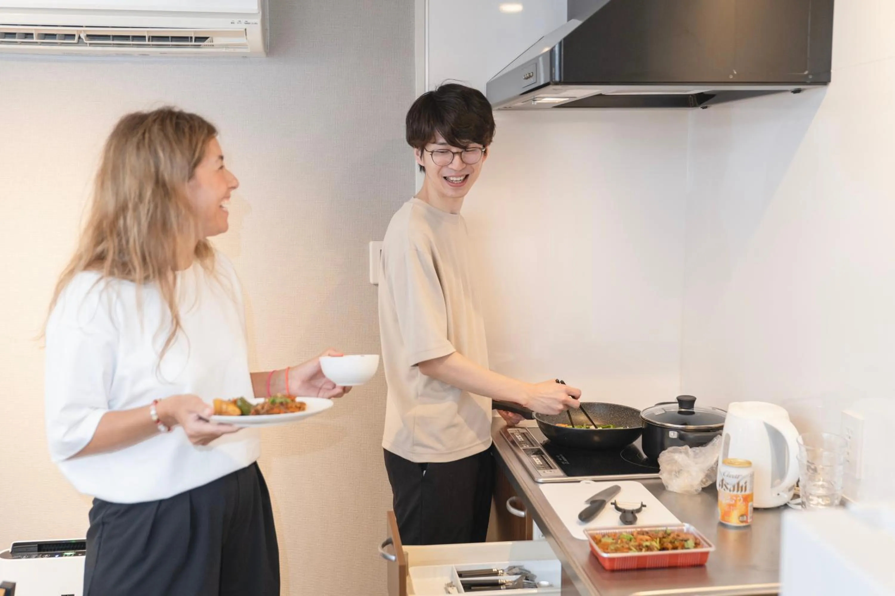 People in e-stay ebisu