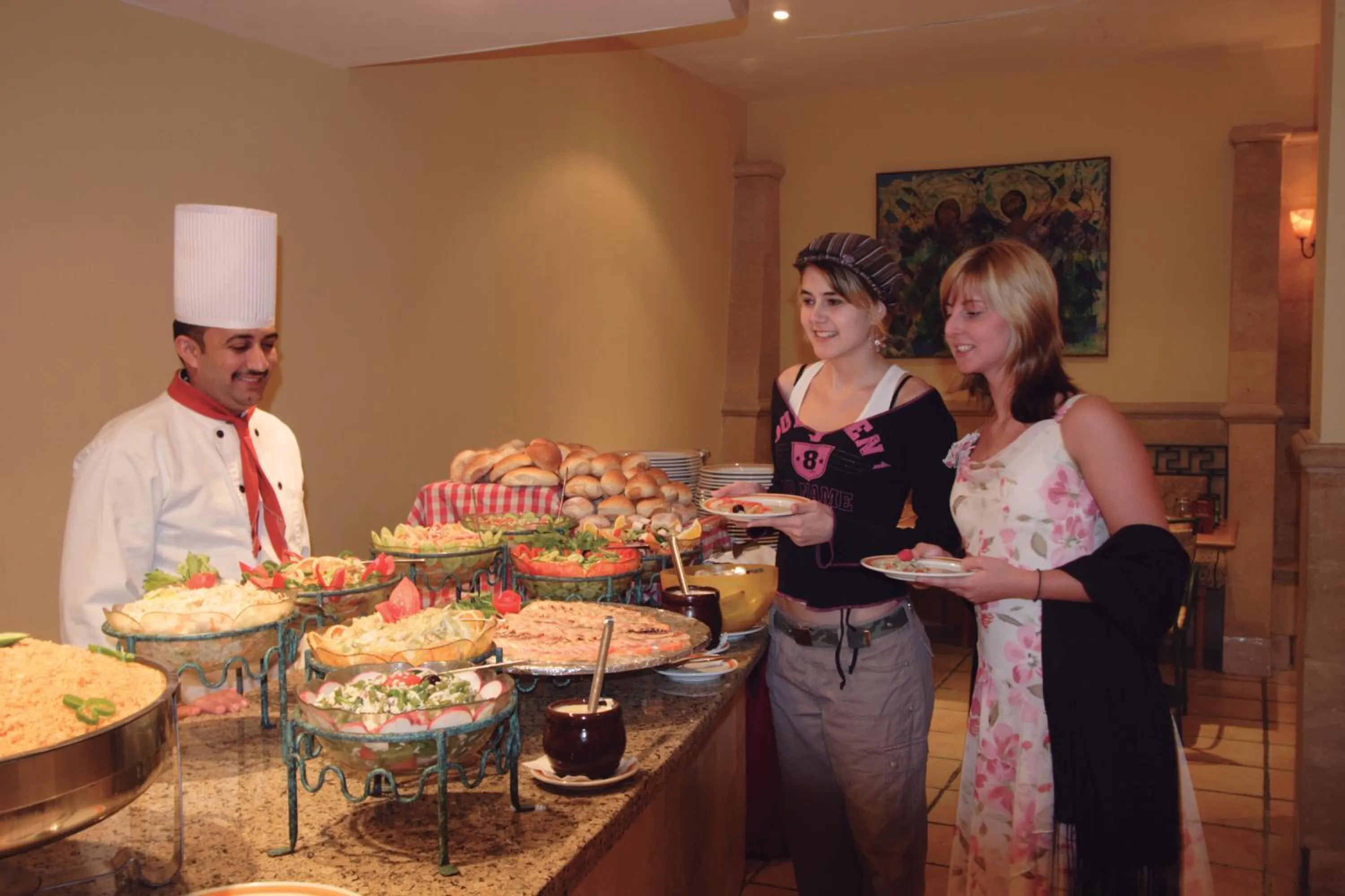 Restaurant/places to eat in Sea Garden Hotel