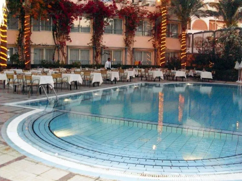 Swimming pool in Sea Garden Hotel