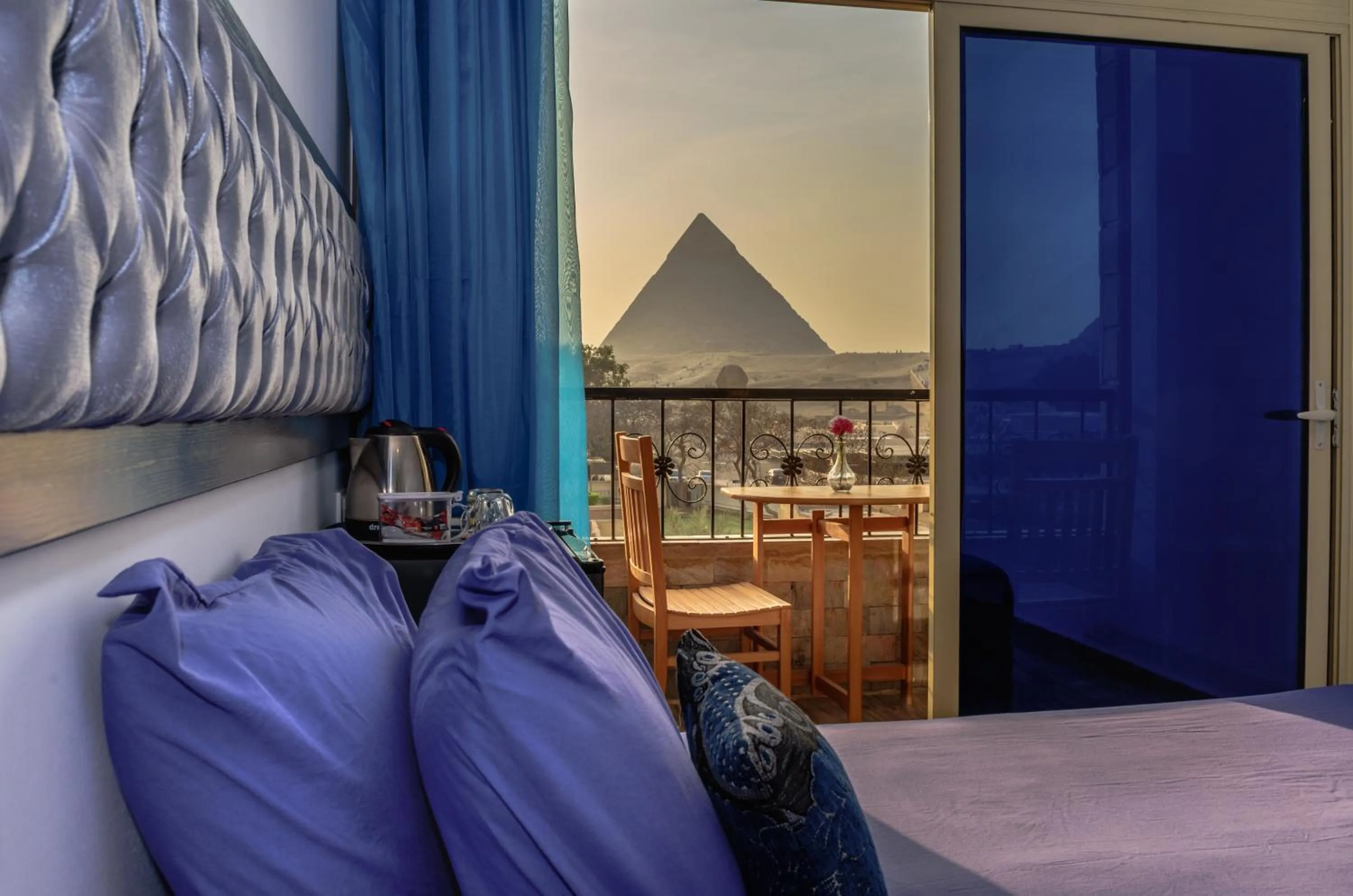 View (from property/room), Bed in Pyramids View Inn Bed & Breakfast