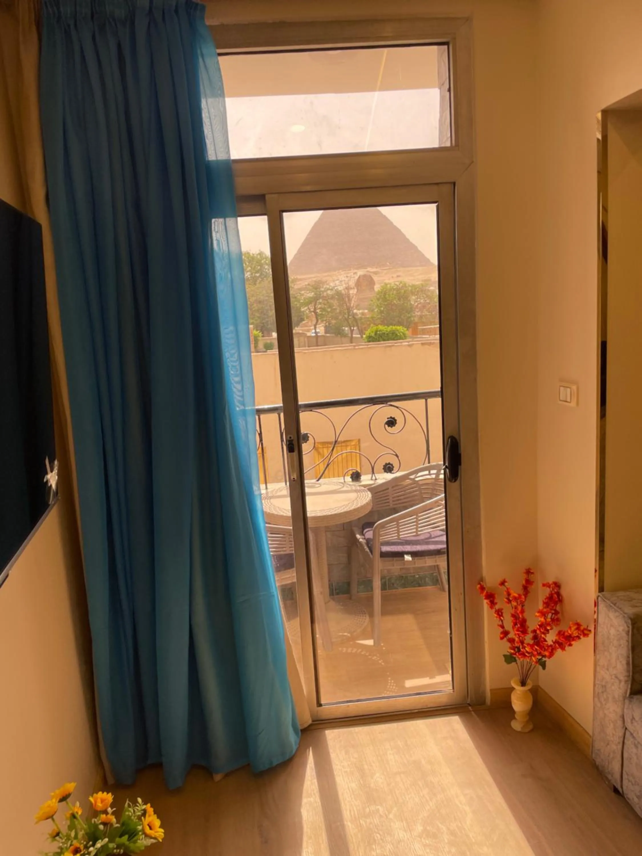 View (from property/room), Bed in Pyramids View Inn Bed & Breakfast