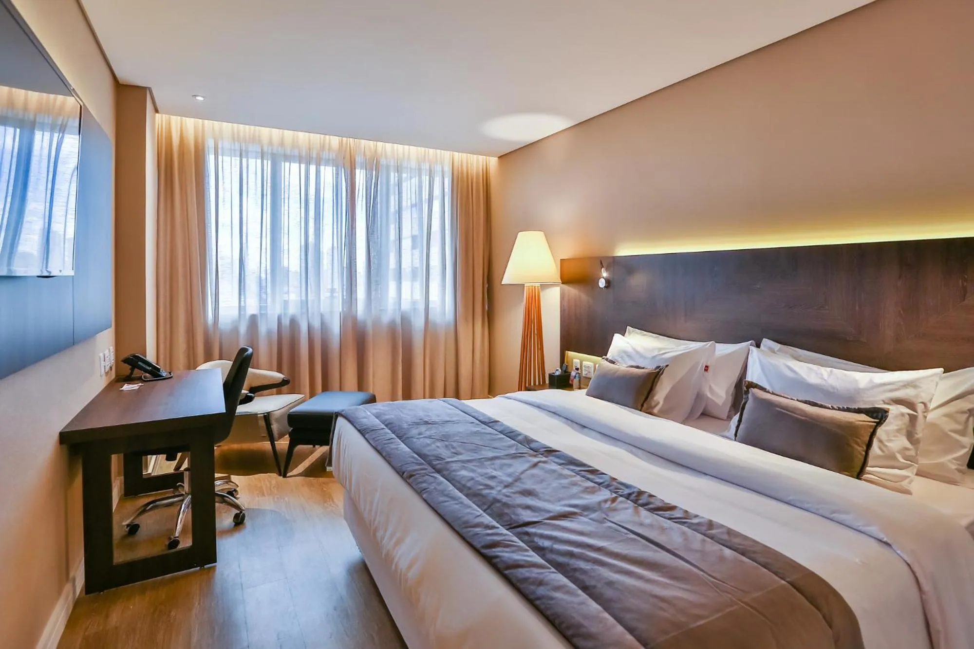 Bedroom, Bed in Transamerica Collection Goiania