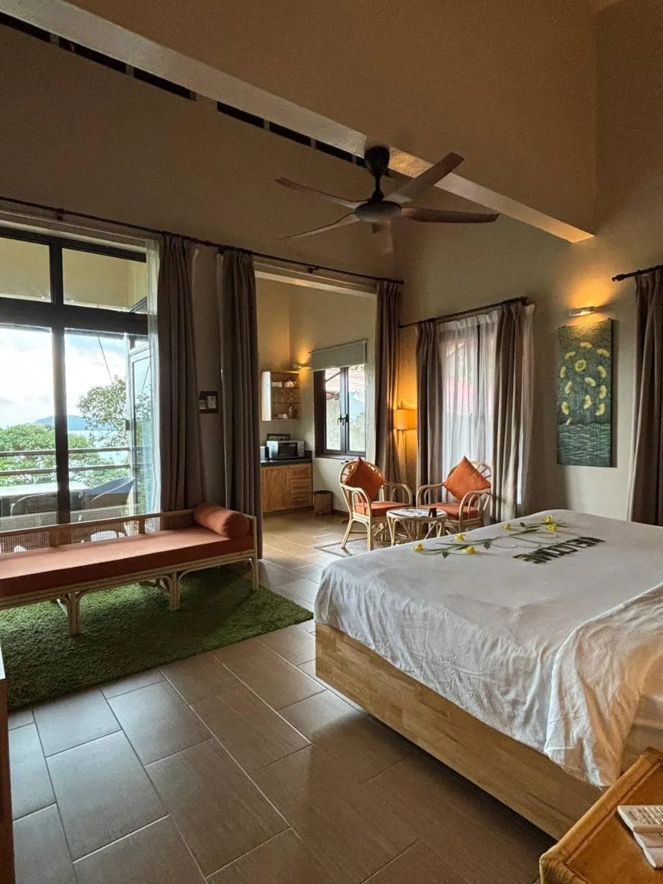 Bedroom, Bed in Ambong Rainforest Retreat