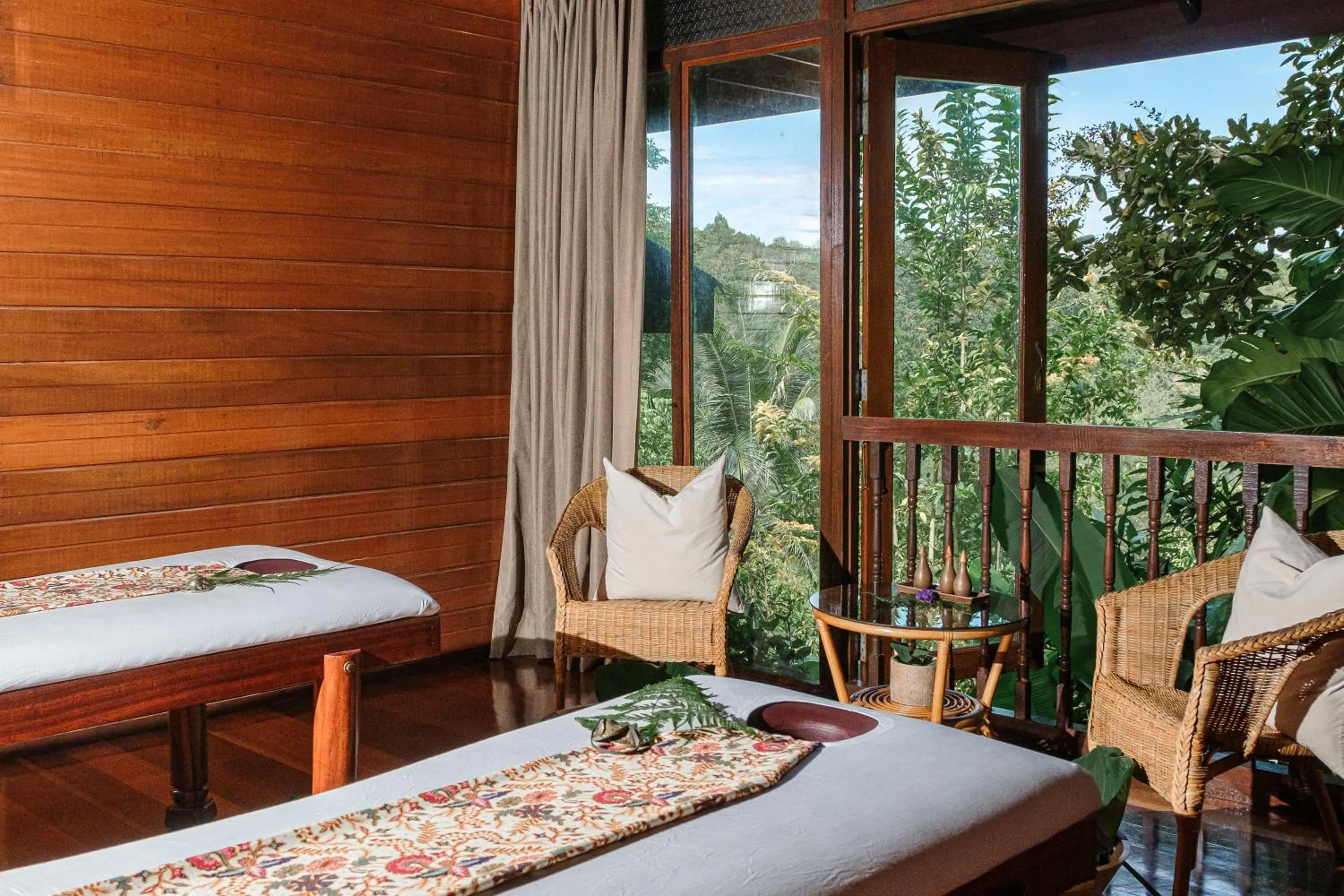 Spa and wellness centre/facilities in Ambong Rainforest Retreat