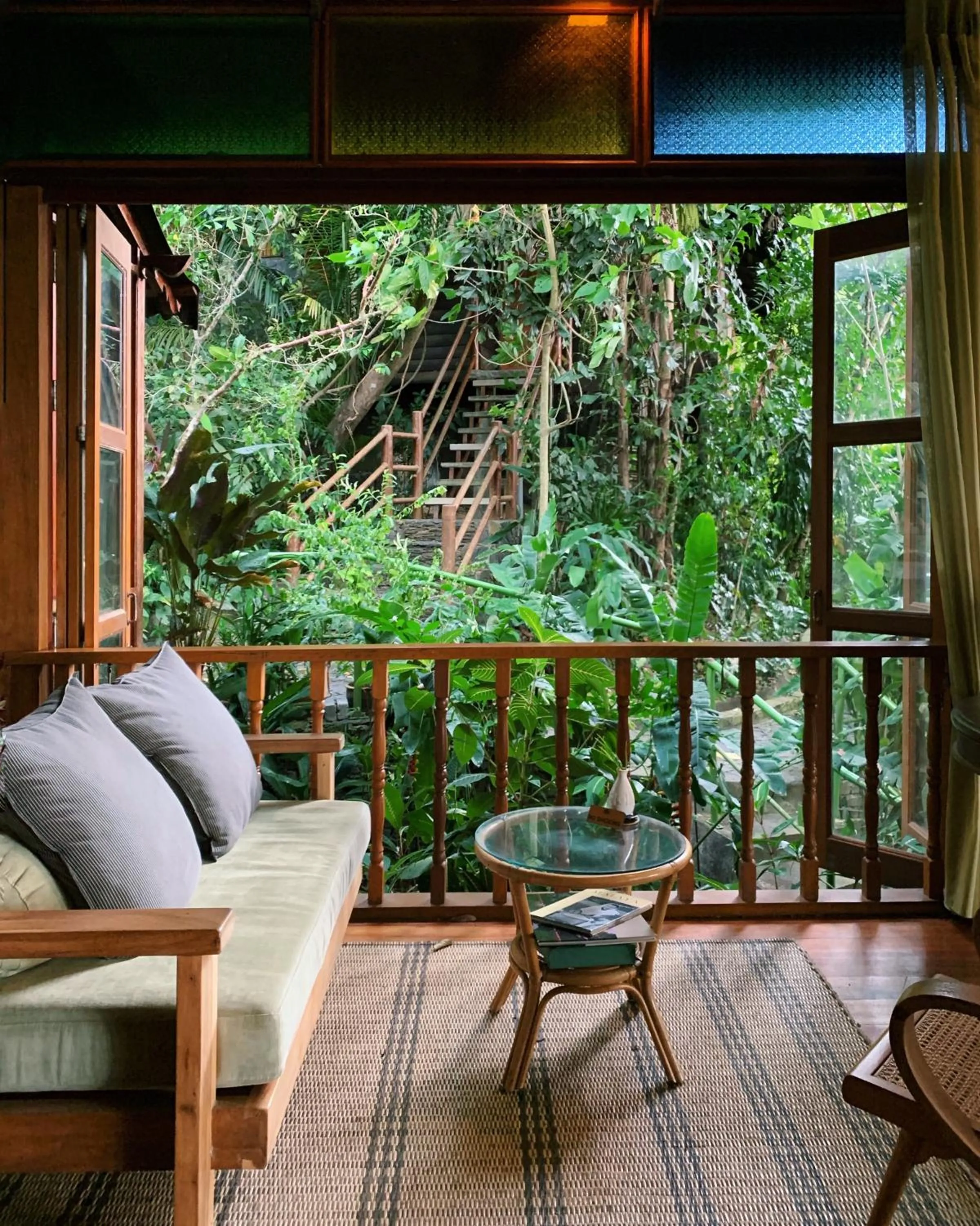 Restaurant/places to eat in Ambong Rainforest Retreat