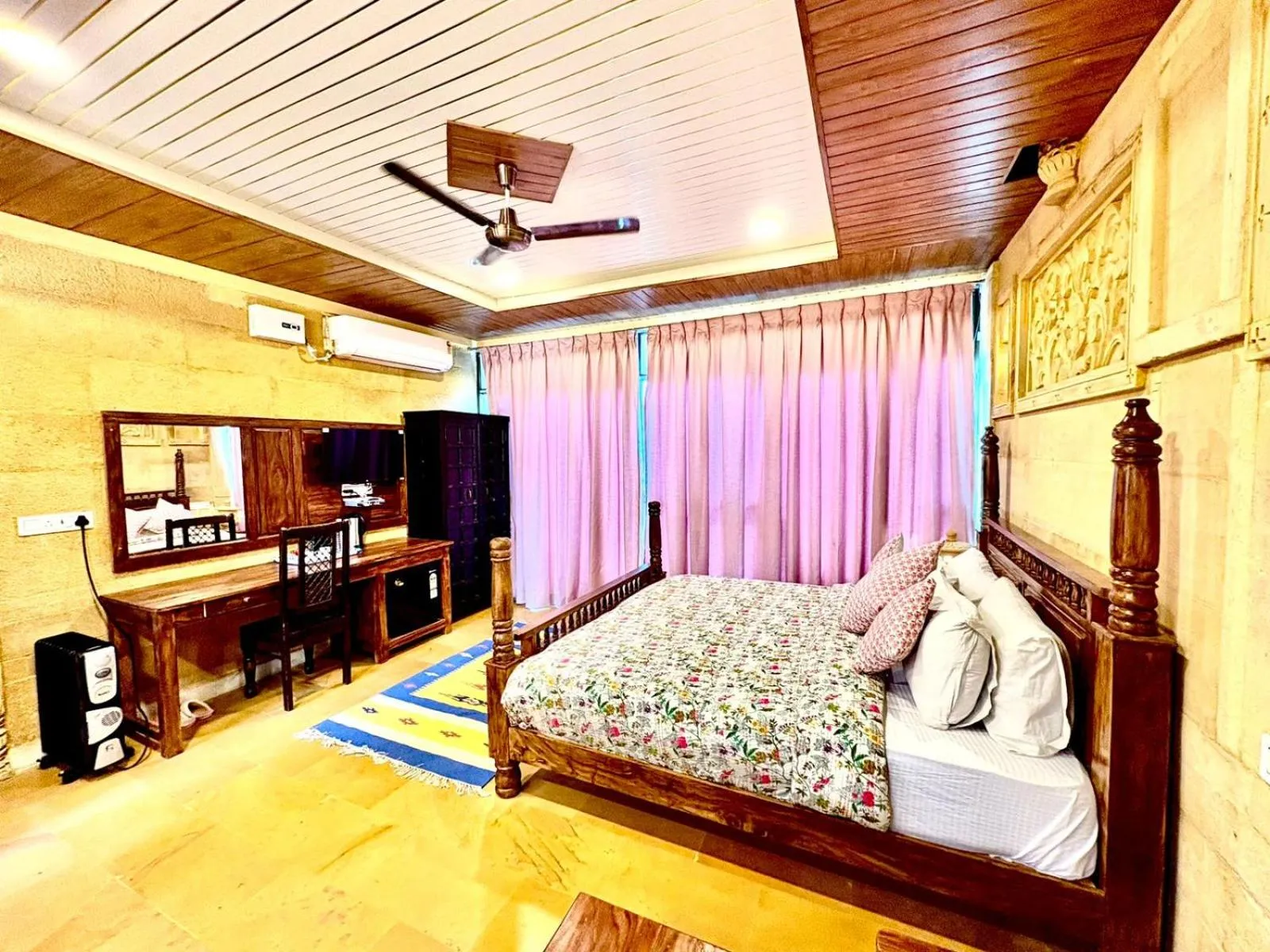 Bedroom, Bed in Hotel Tokyo Palace