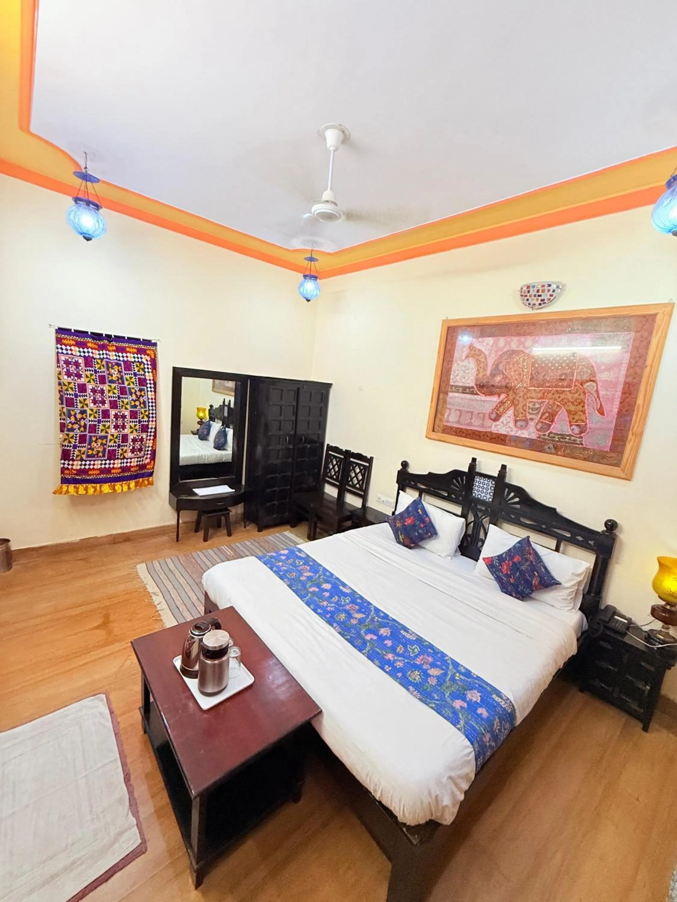 Property building, Bed in Hotel Tokyo Palace