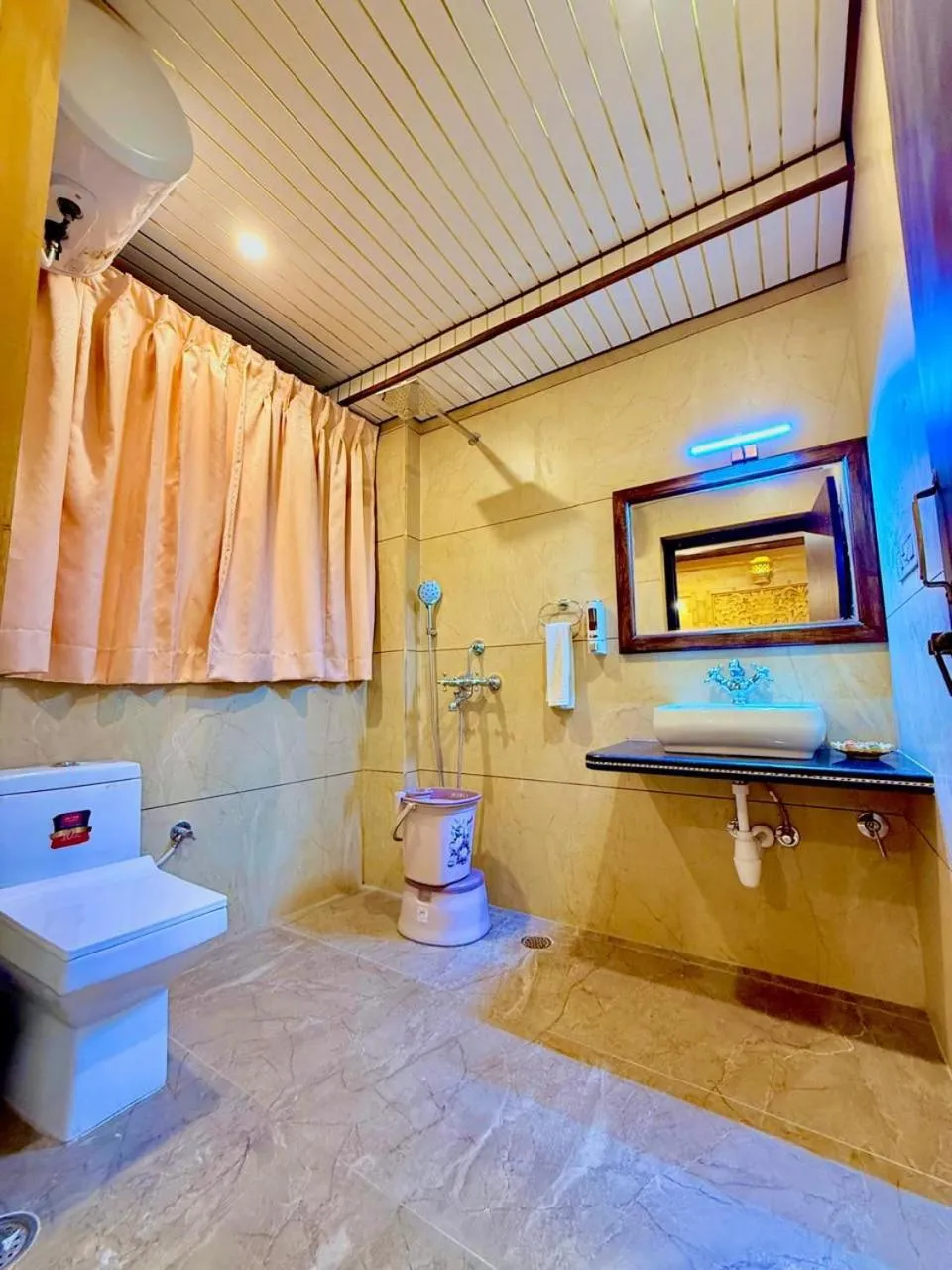 Toilet in Hotel Tokyo Palace