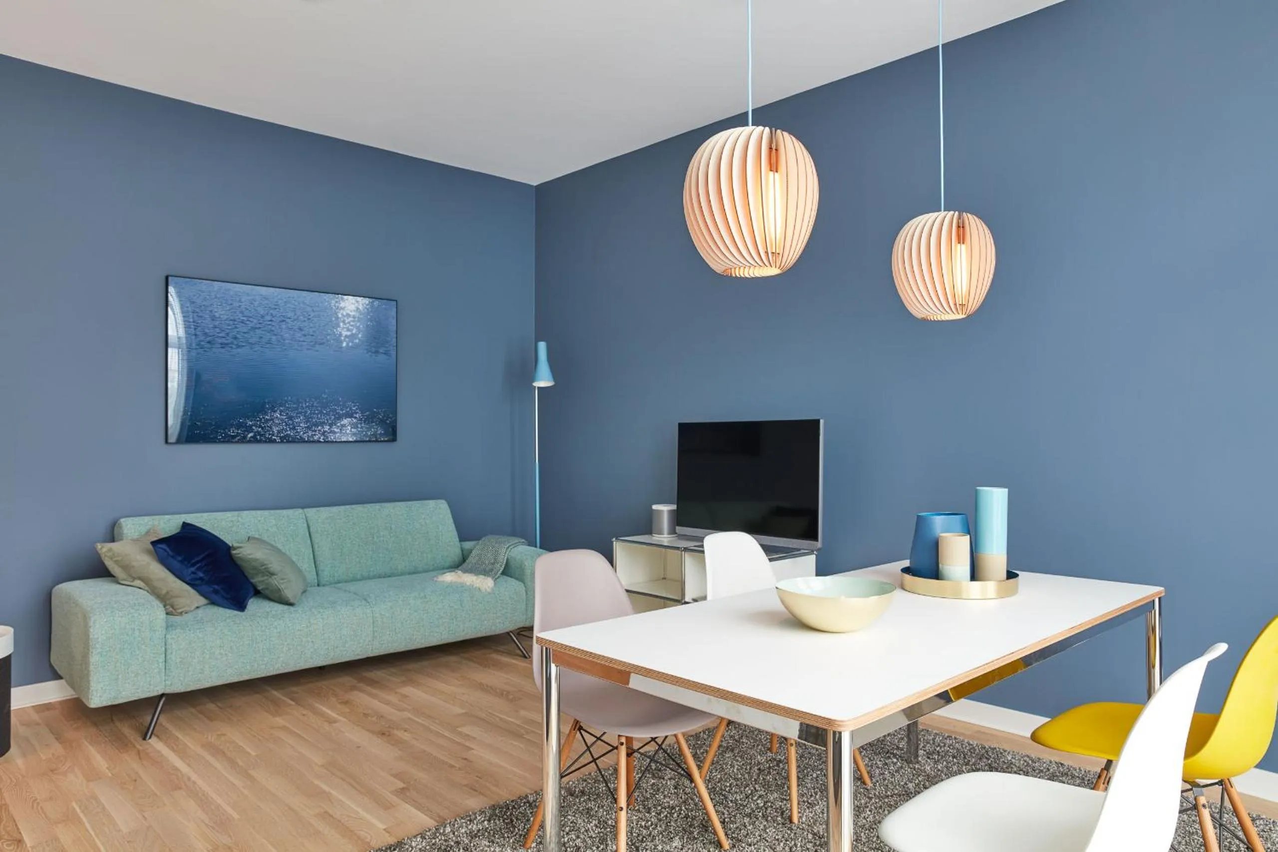 Living room in Park Penthouses Insel Eiswerder by Suite030