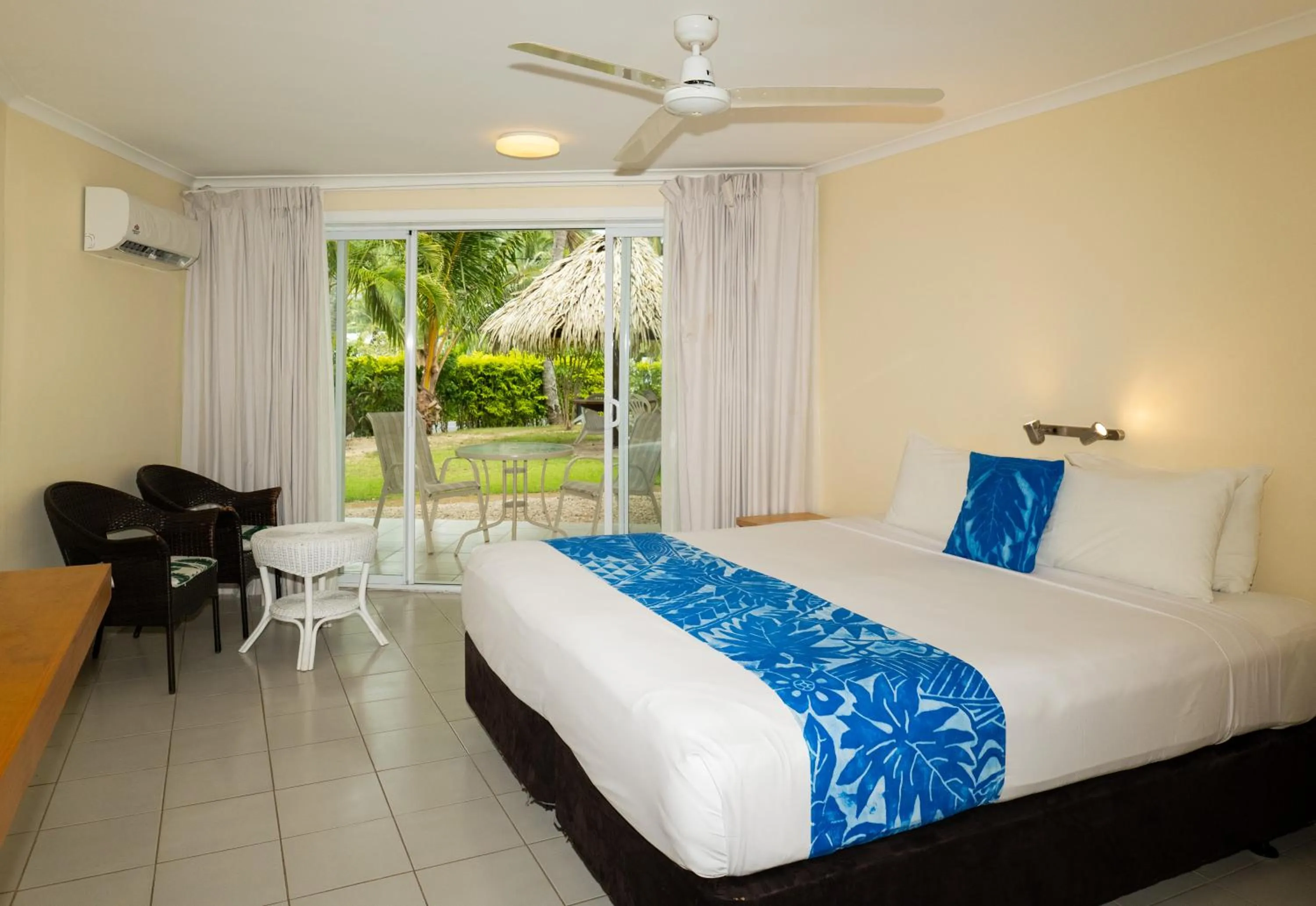 Photo of the whole room, Bed in Club Raro Resort - Adults Only