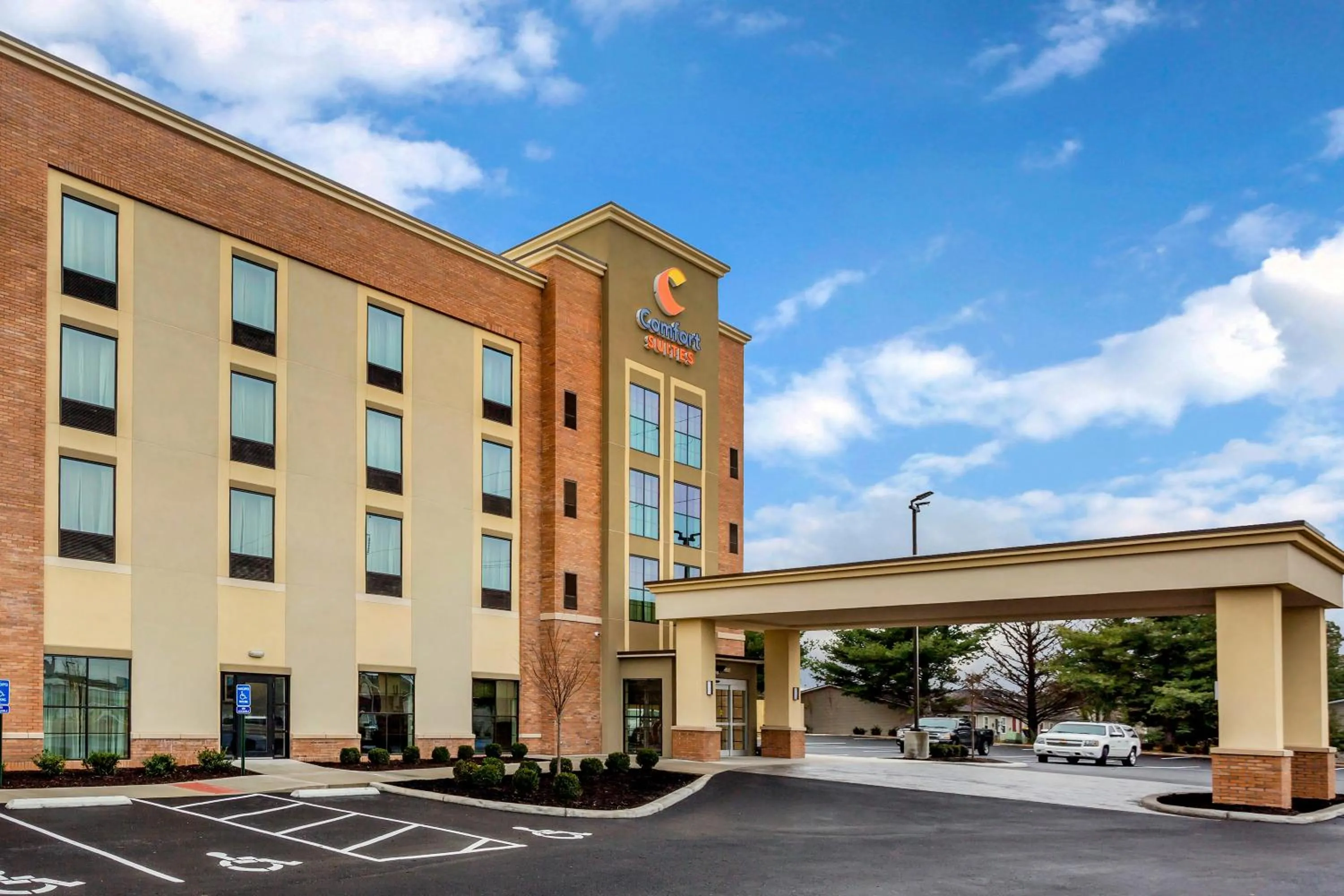 Property building in Comfort Suites Bowling Green Southeast