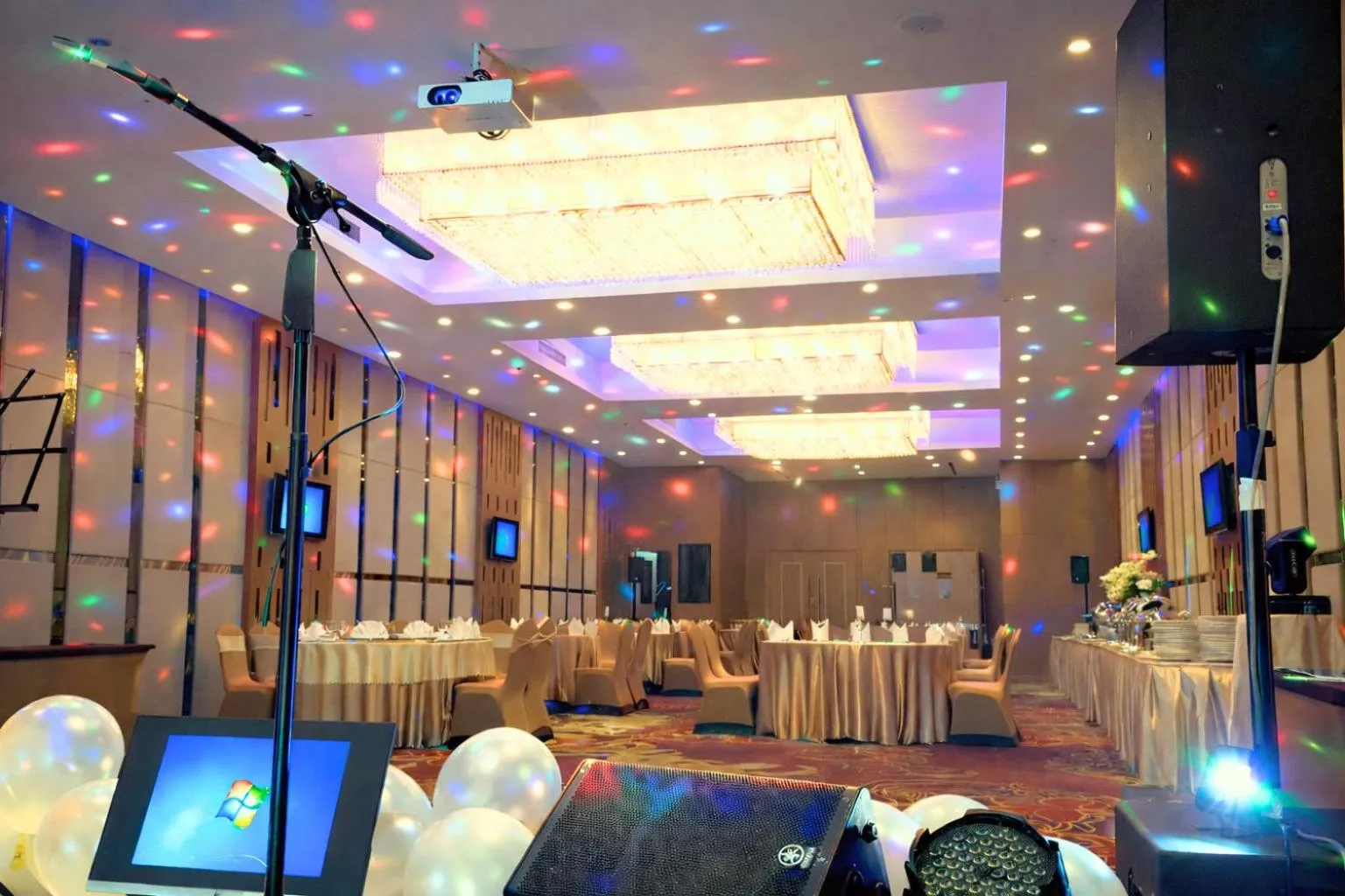 Banquet/Function facilities in Maple Hotel