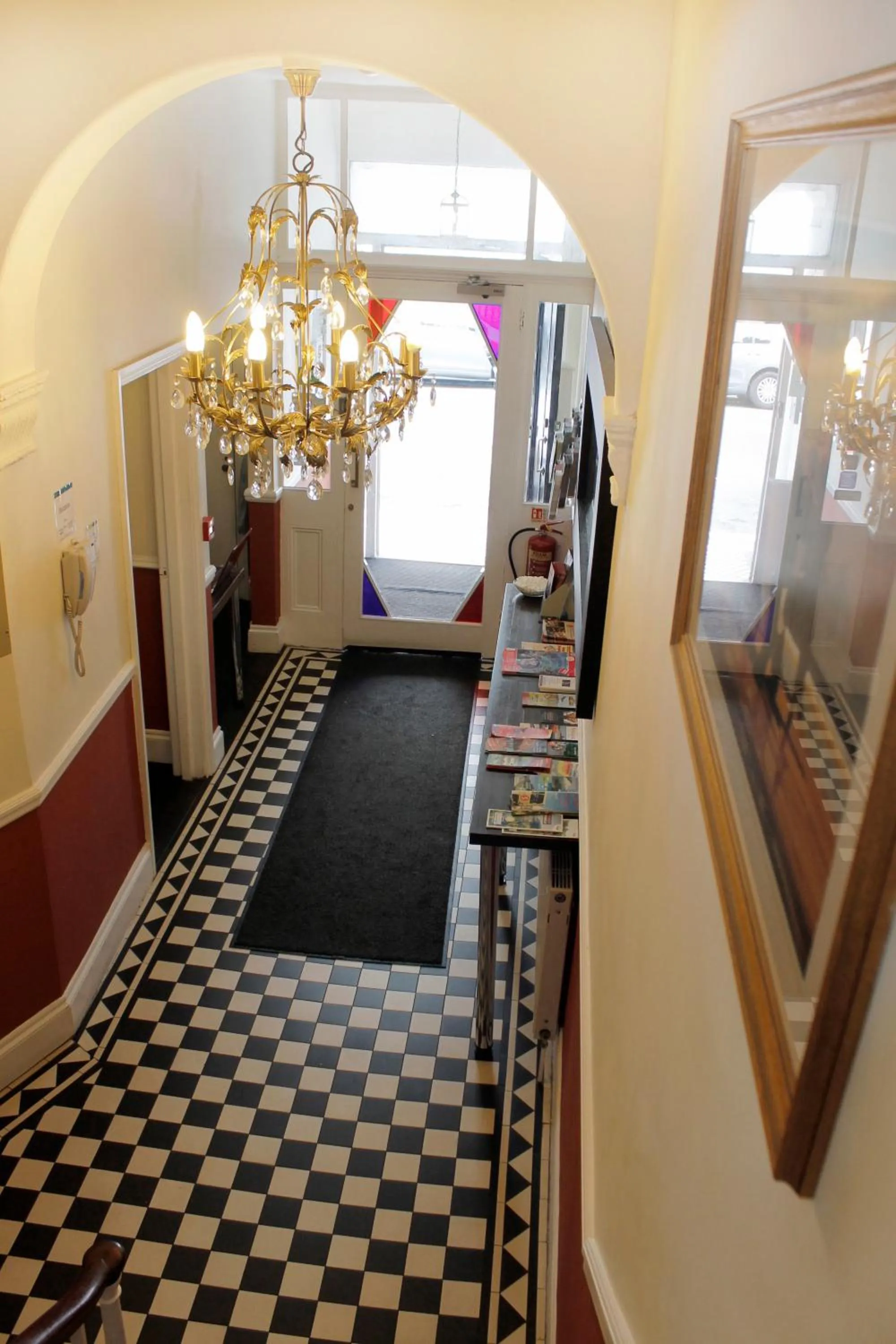 Day in Kempfield House