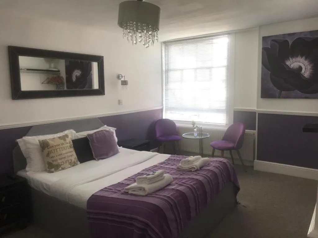 Bed in Kempfield House