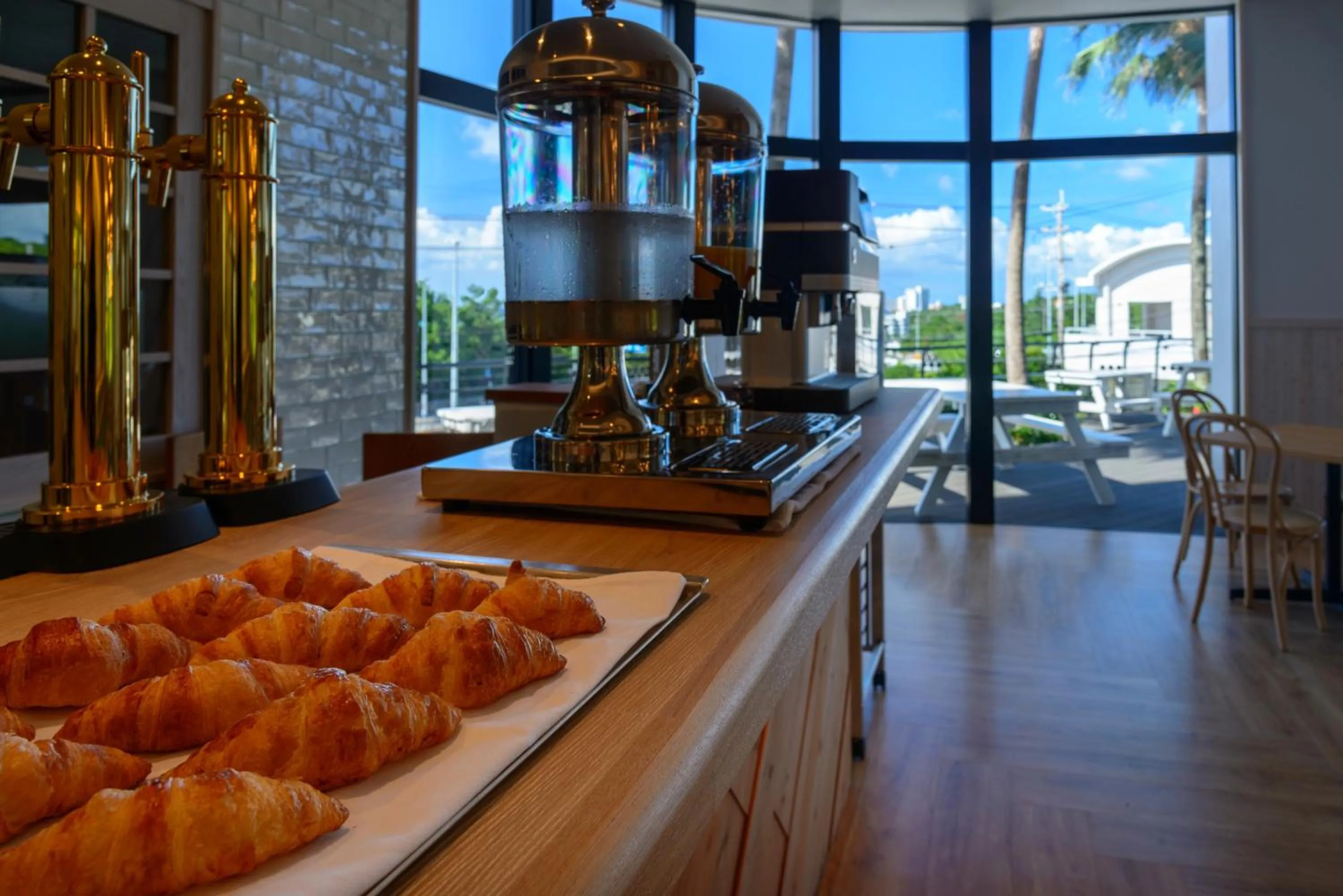 Restaurant/places to eat in Hotel Sunset Hill