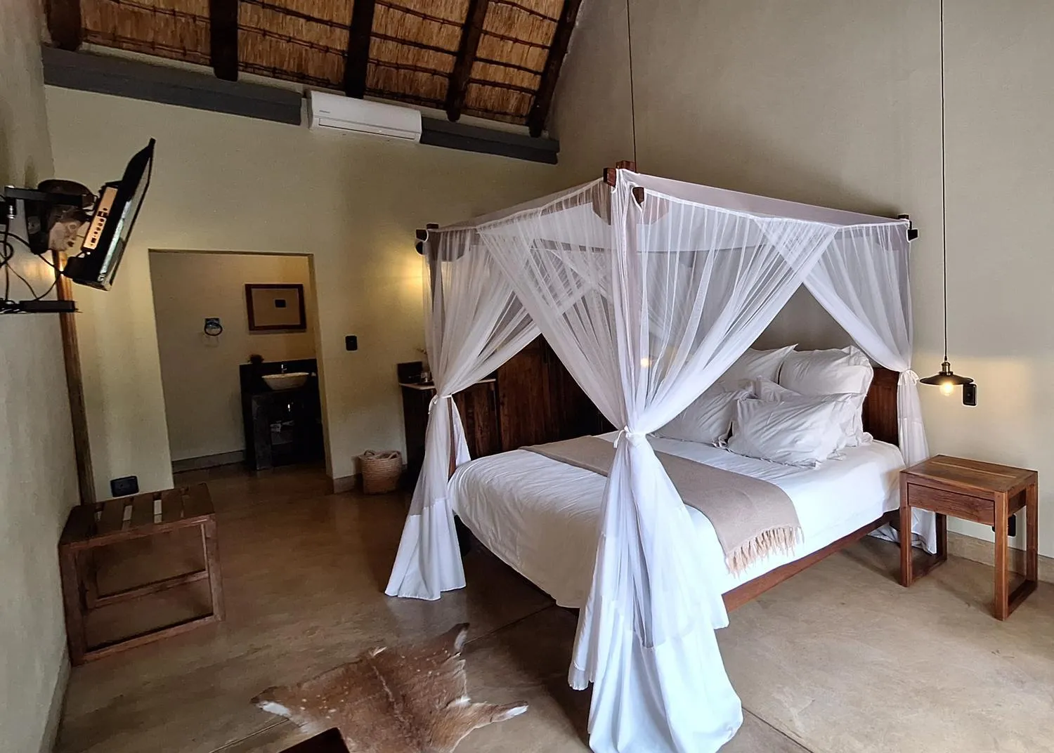 Bedroom, Bed in La Lechere Guest House