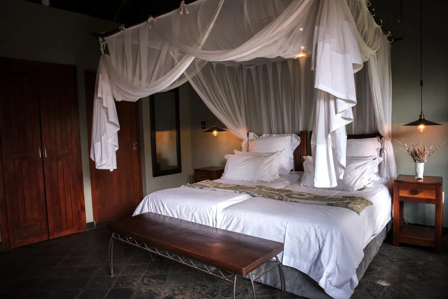 Twin Room - single occupancy in La Lechere Guest House Twin Room - single occupancy in La Lechere Guest House