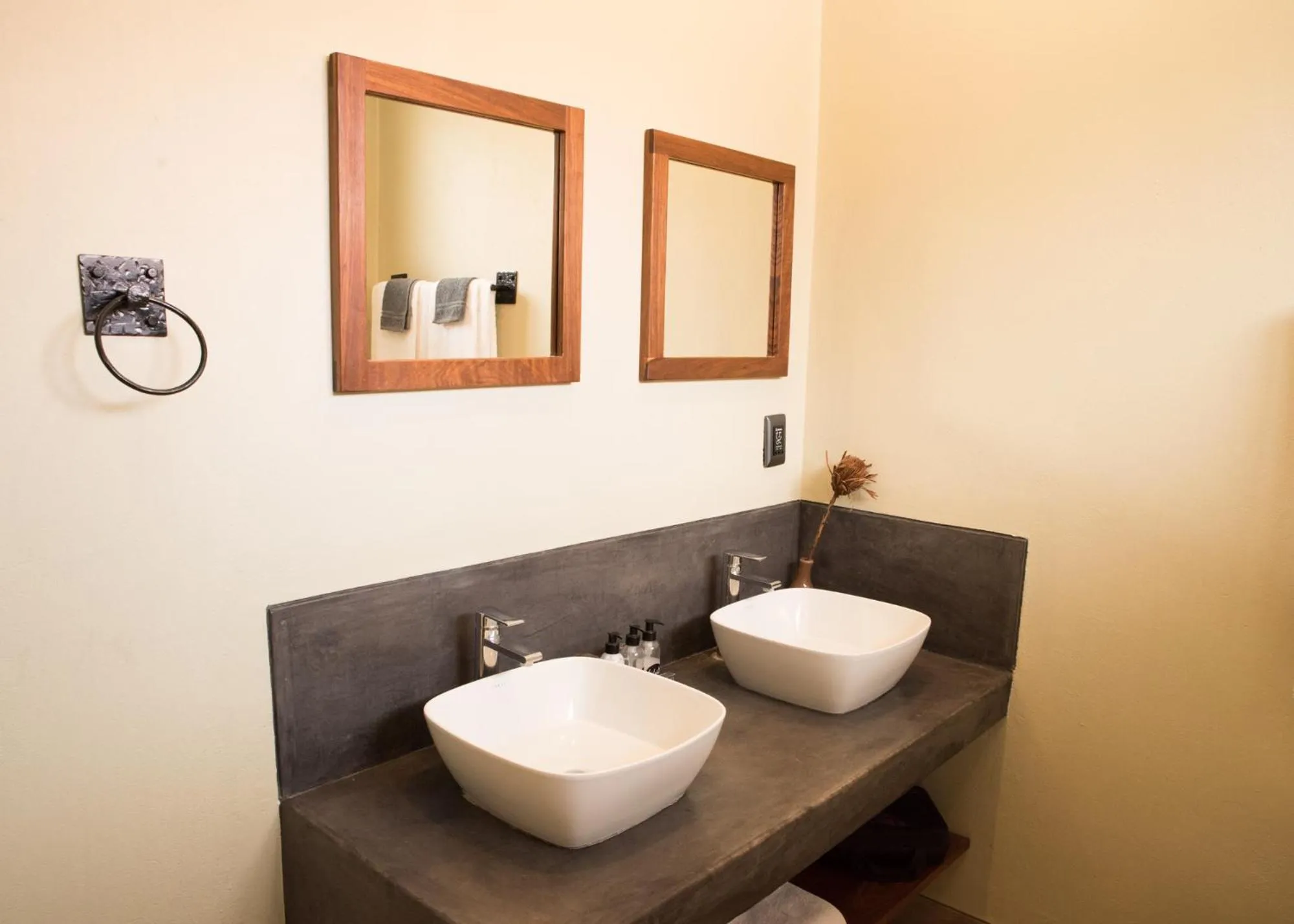 Bathroom in La Lechere Guest House