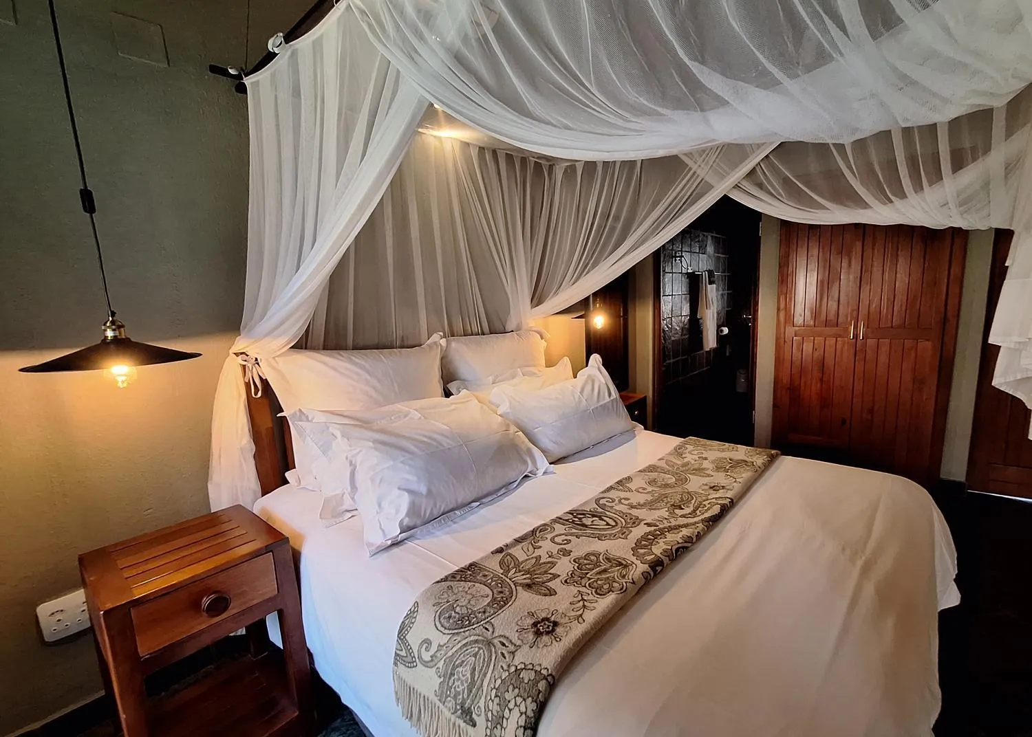 Bedroom, Bed in La Lechere Guest House