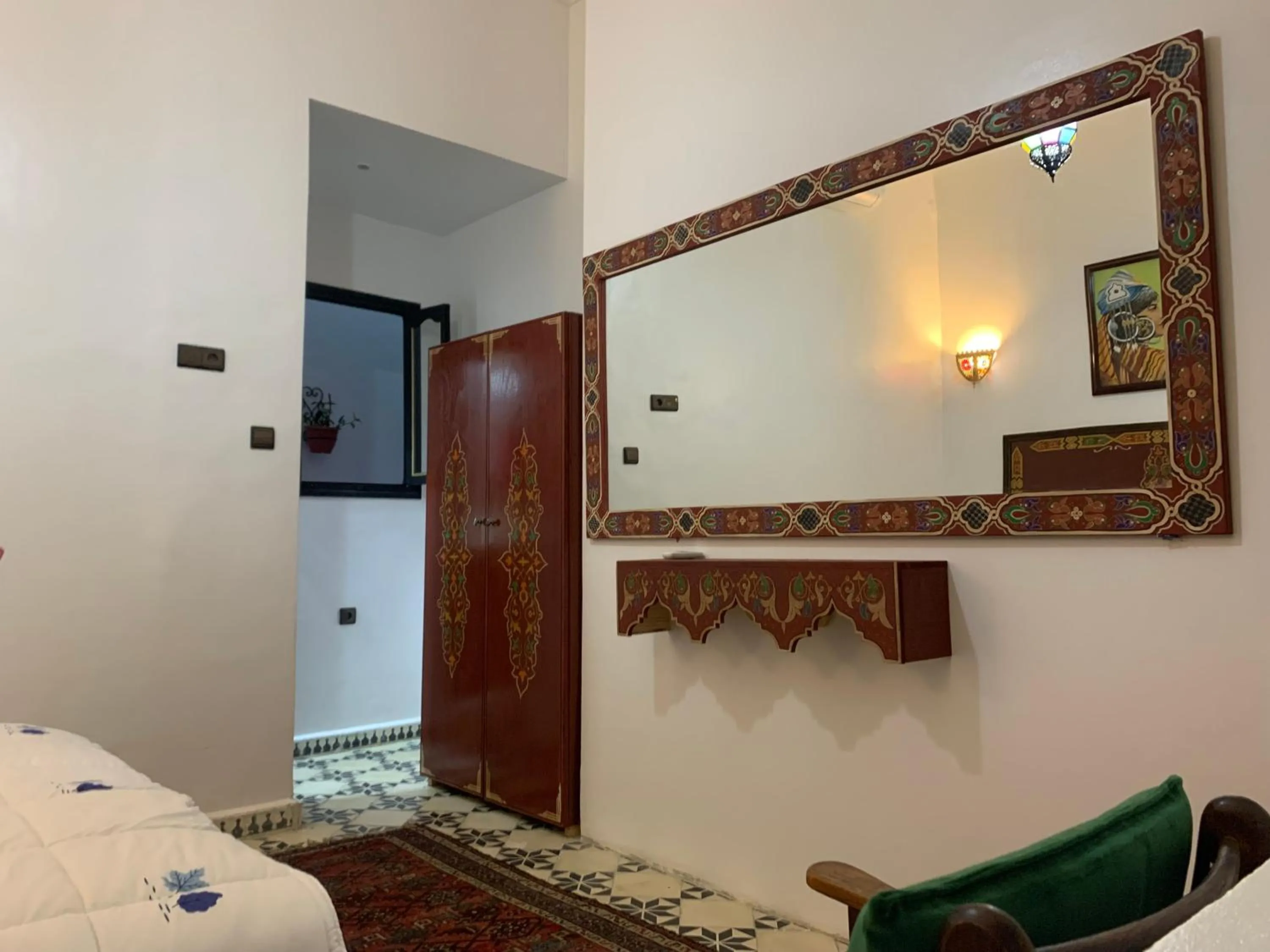 Photo of the whole room, Bed in Riad Tingis