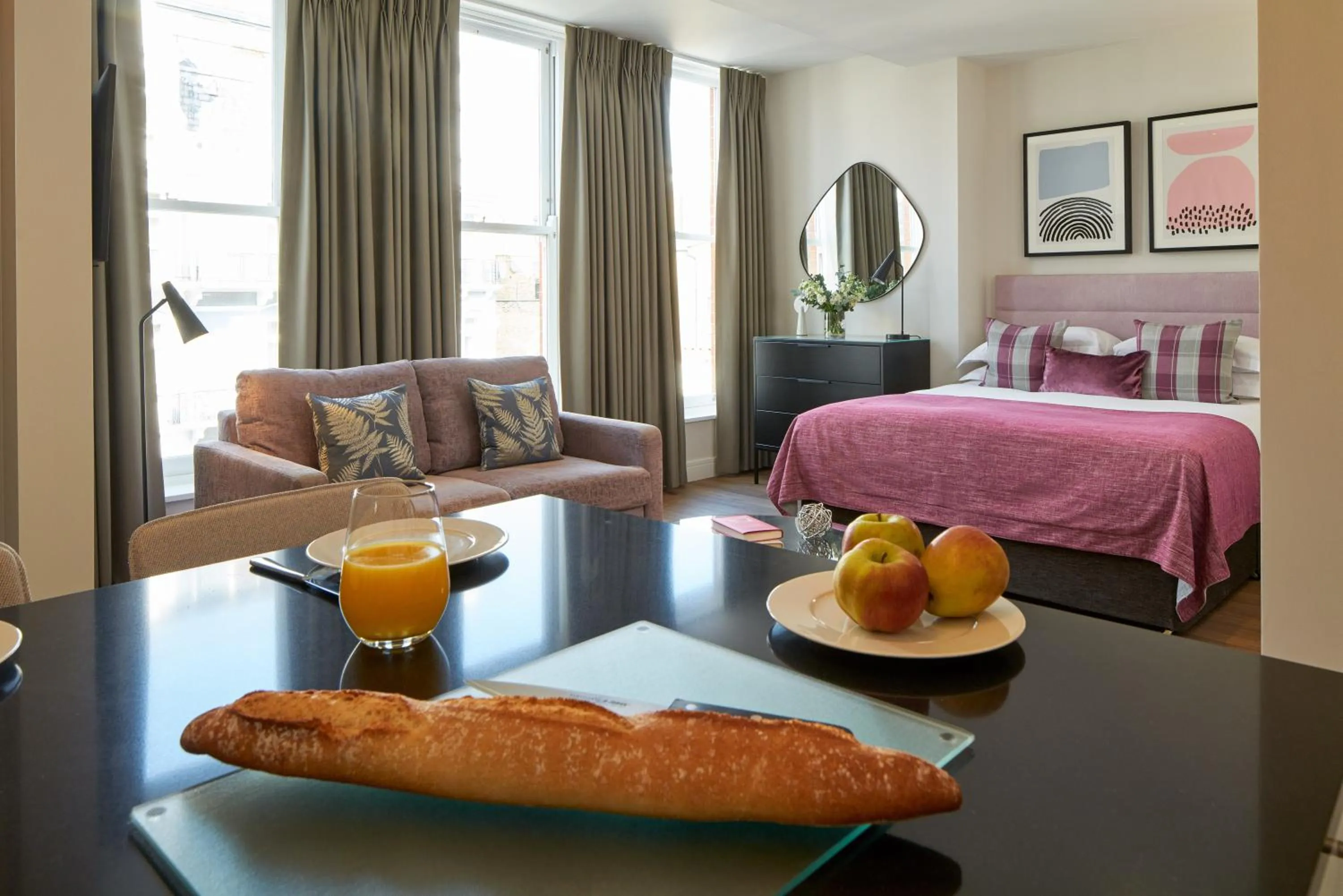 Bed in Cheval Harrington Court at South Kensington