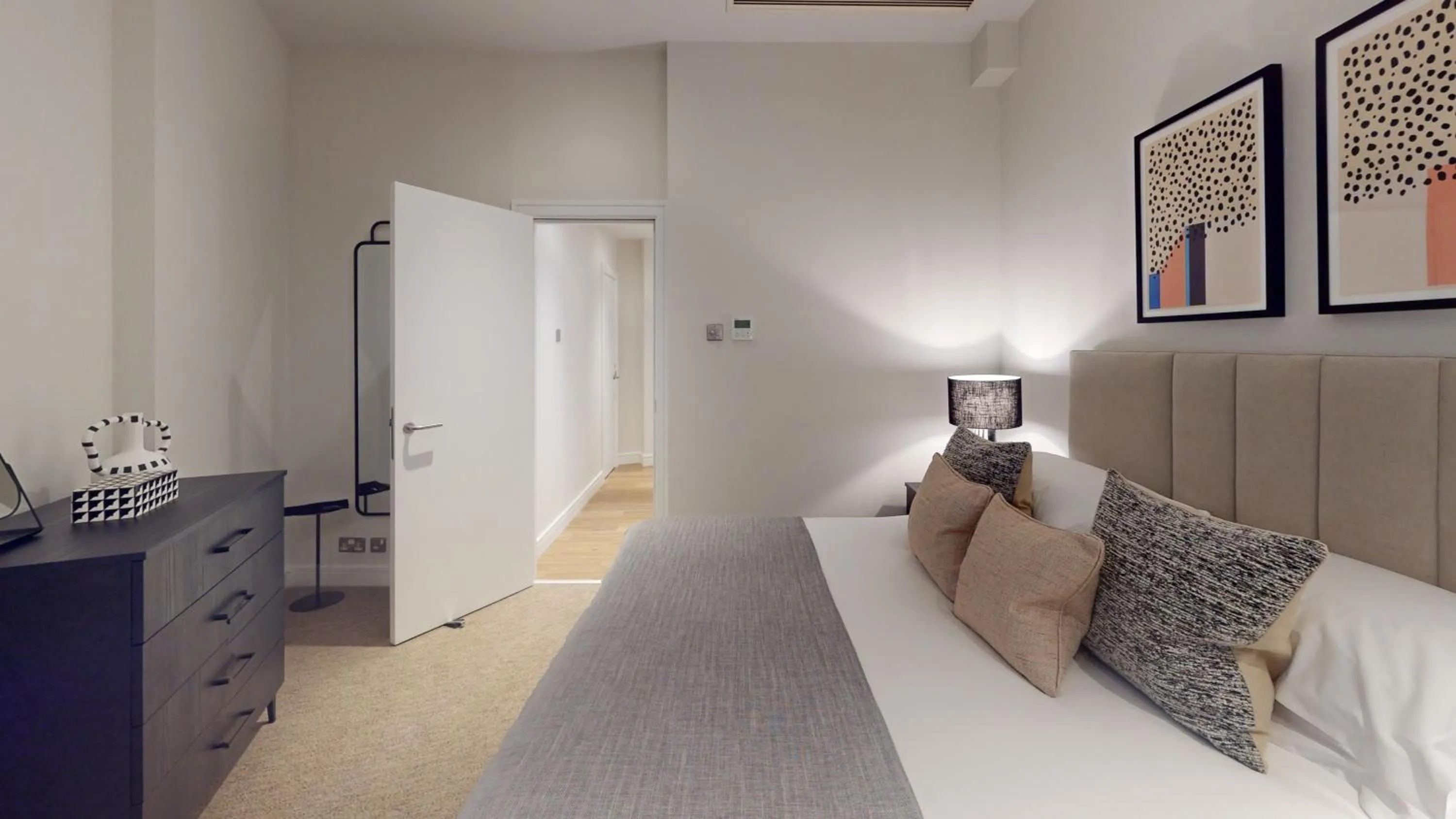 Bedroom, Bed in Cheval Harrington Court at South Kensington