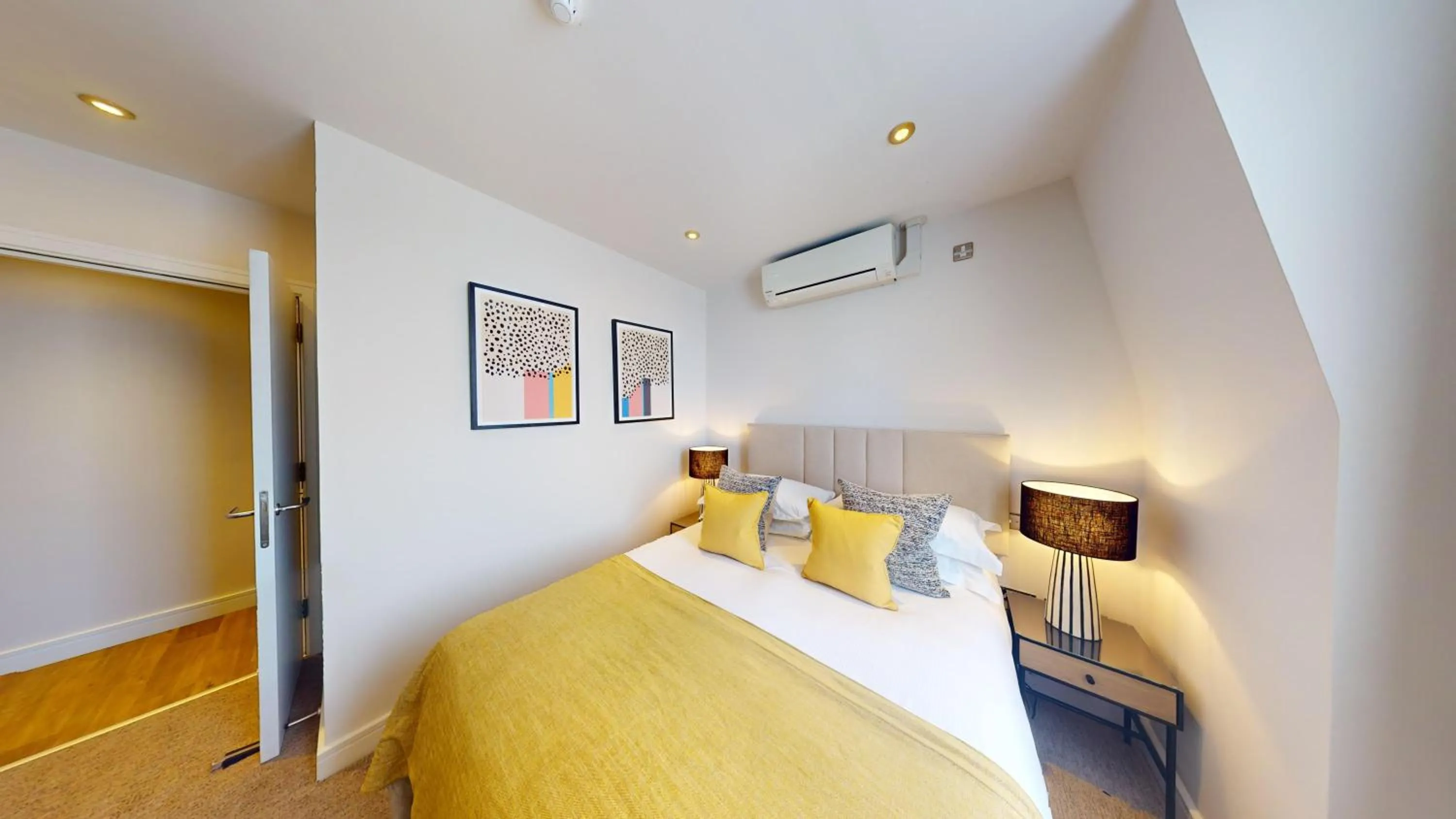 Bed in Cheval Harrington Court at South Kensington