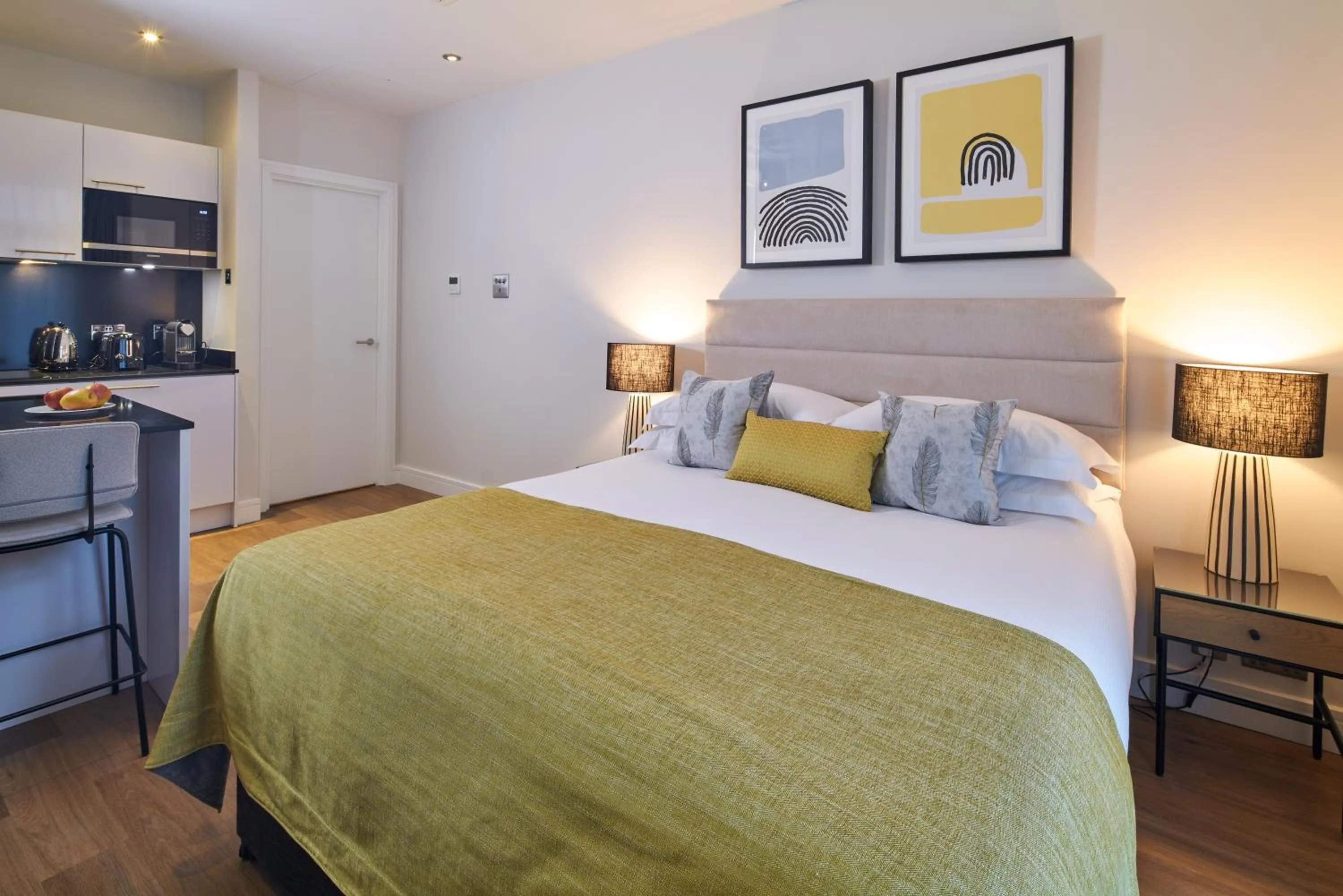 Bed in Cheval Harrington Court at South Kensington