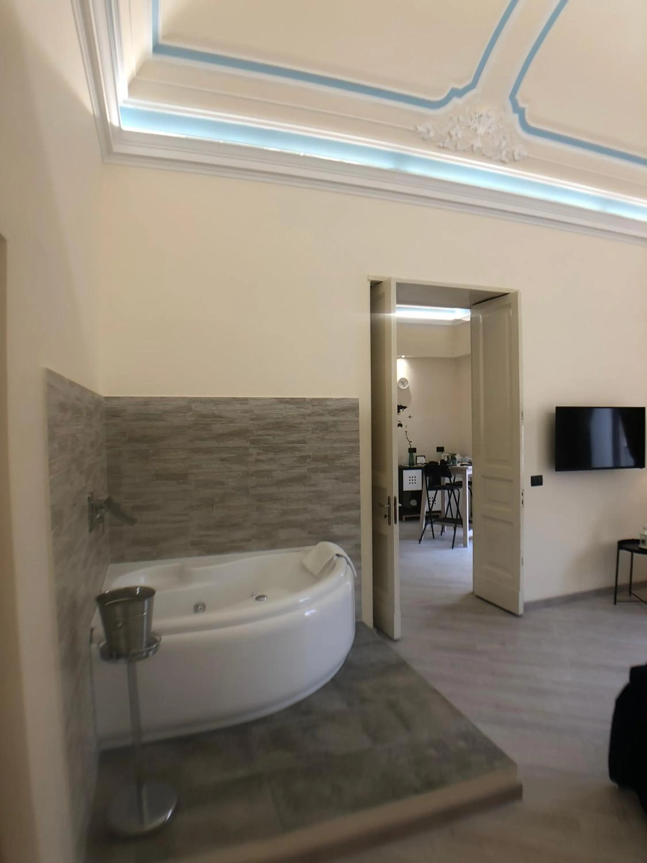 Hot Tub in Catania Sun&Sea - Sea Suite