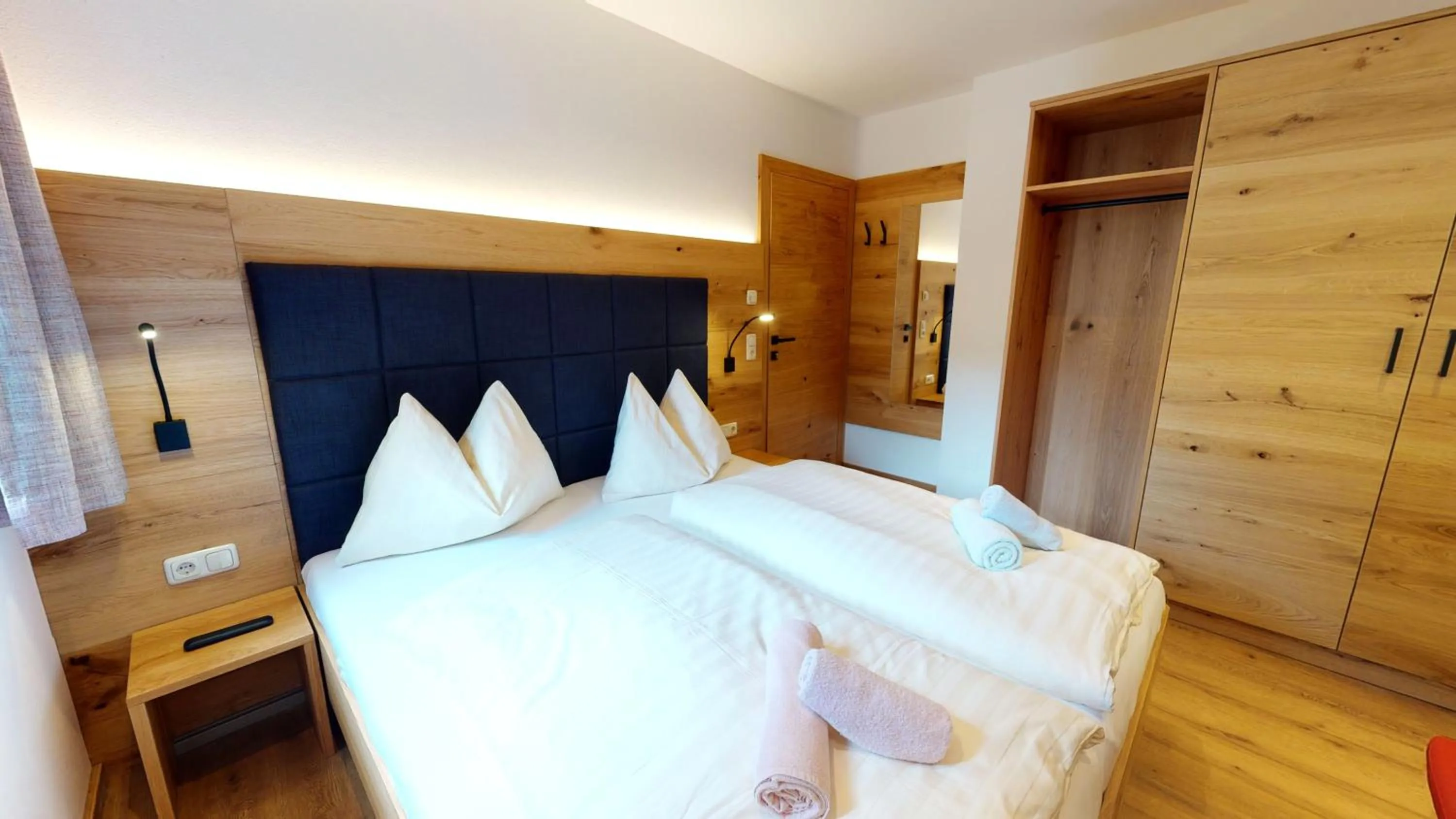 Bed in Pension Lederergütl - Jokercard & Parkplatz inkl