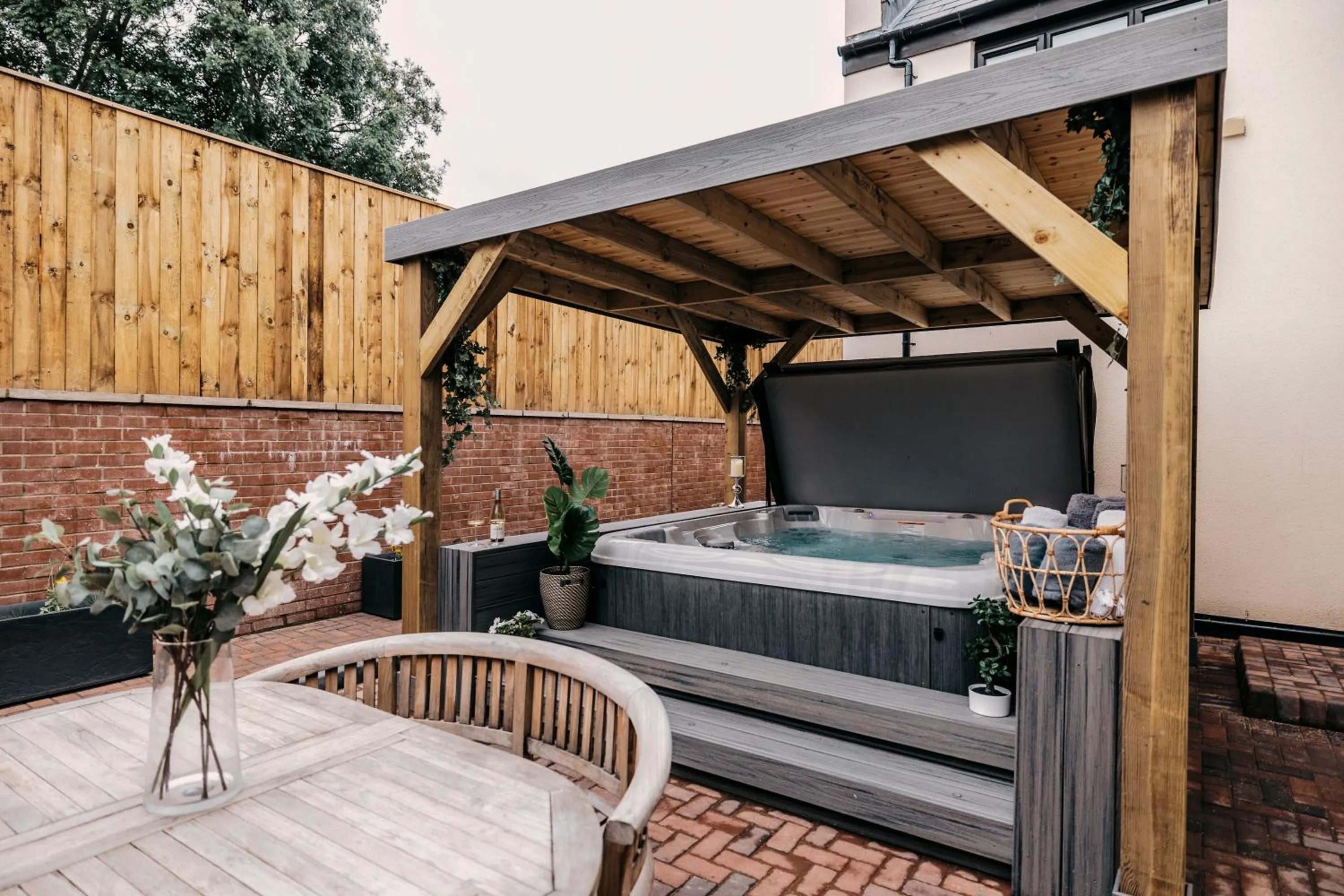 Patio in South Causey Inn