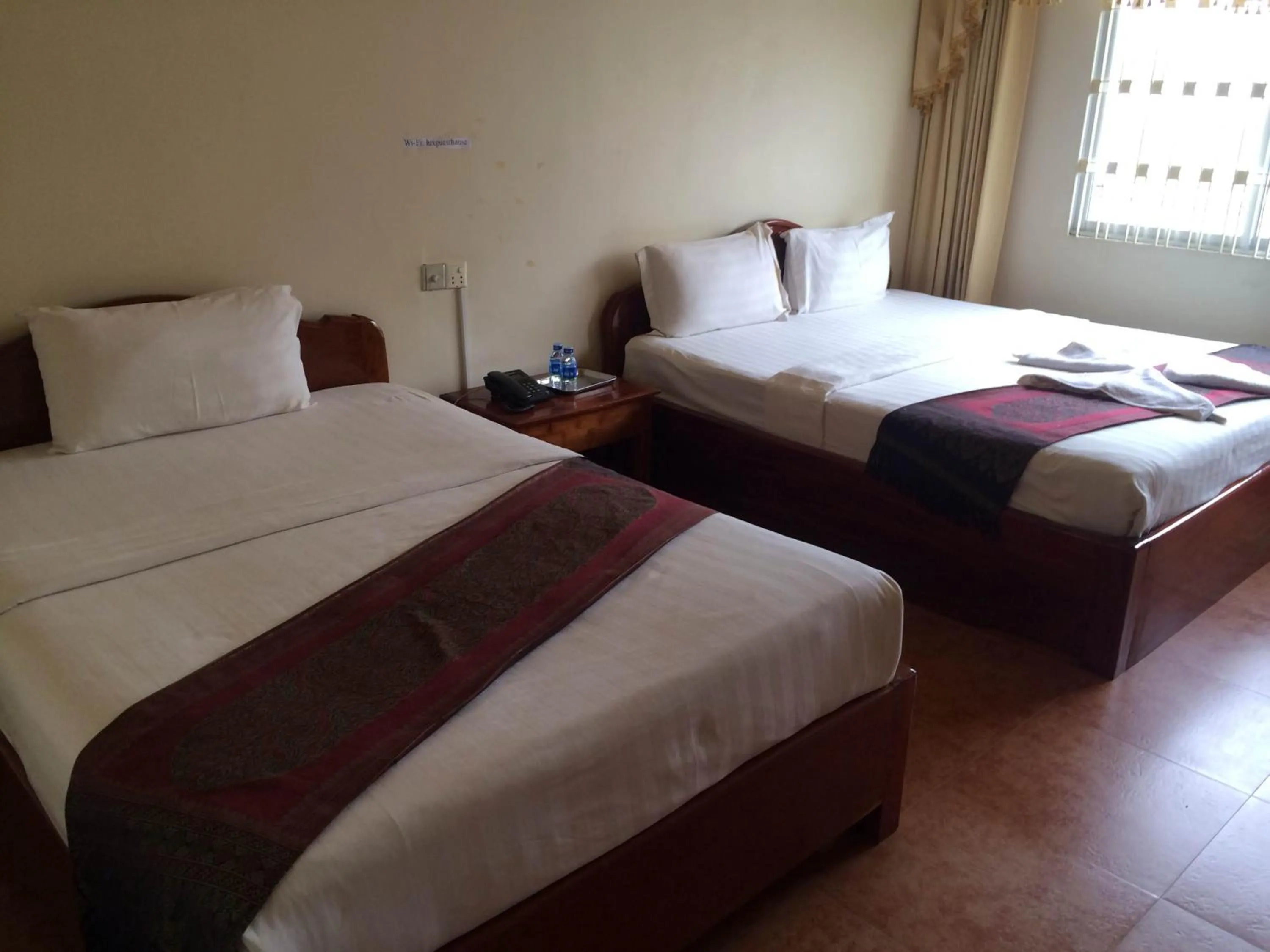 bunk bed, Bed in Lux Guesthouse