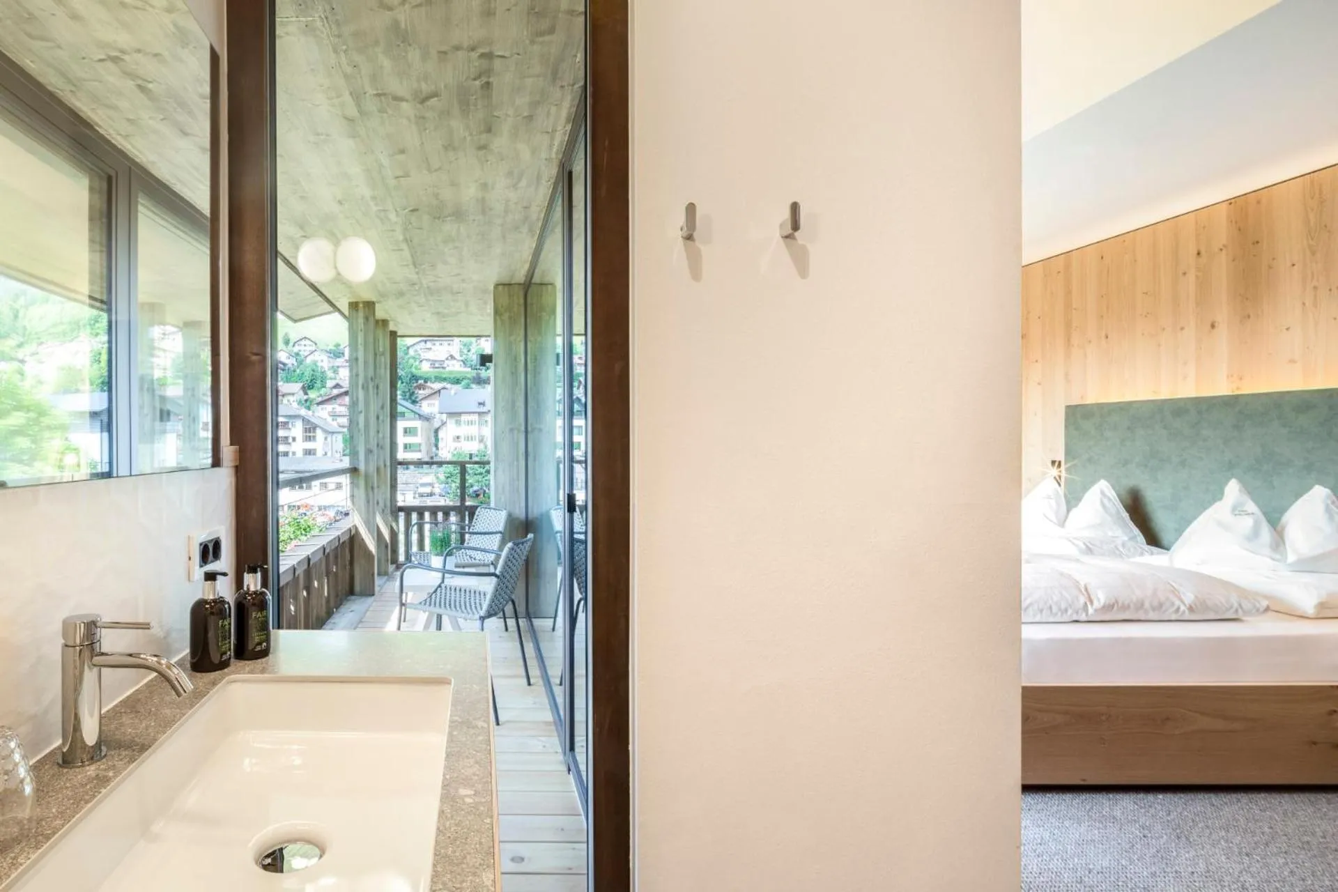 Balcony/Terrace, Bed in Pra Palmer The Green B&B