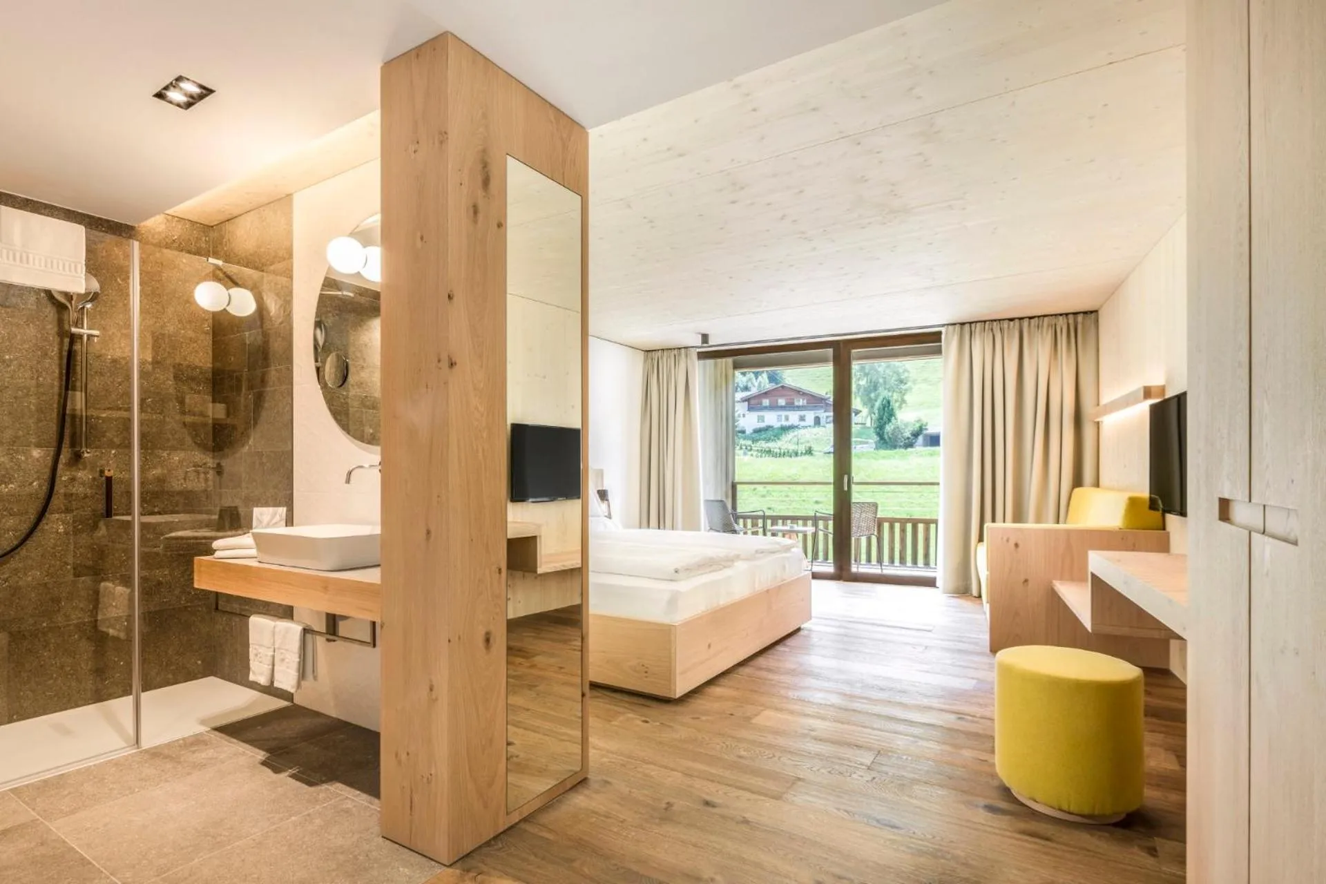 Seating area, Bed in Pra Palmer The Green B&B