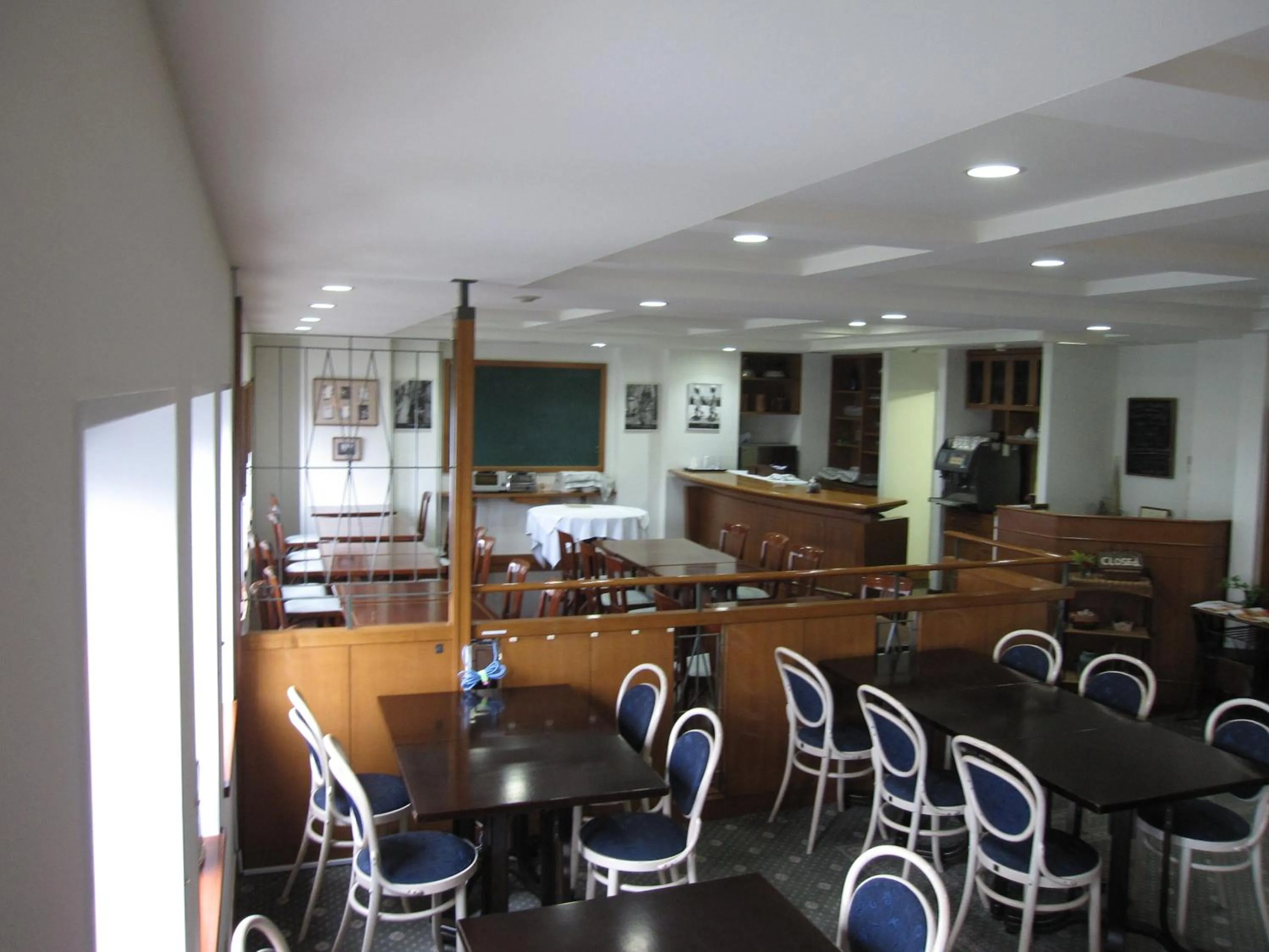 Restaurant/Places to Eat in Sanside Hotel