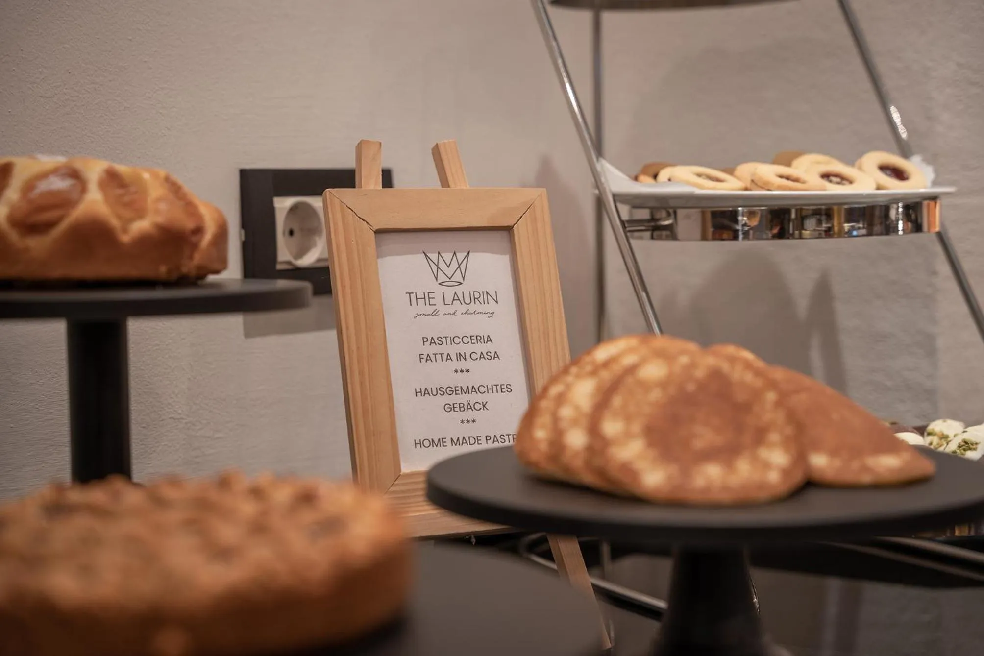 Breakfast in The Laurin Small & Charming